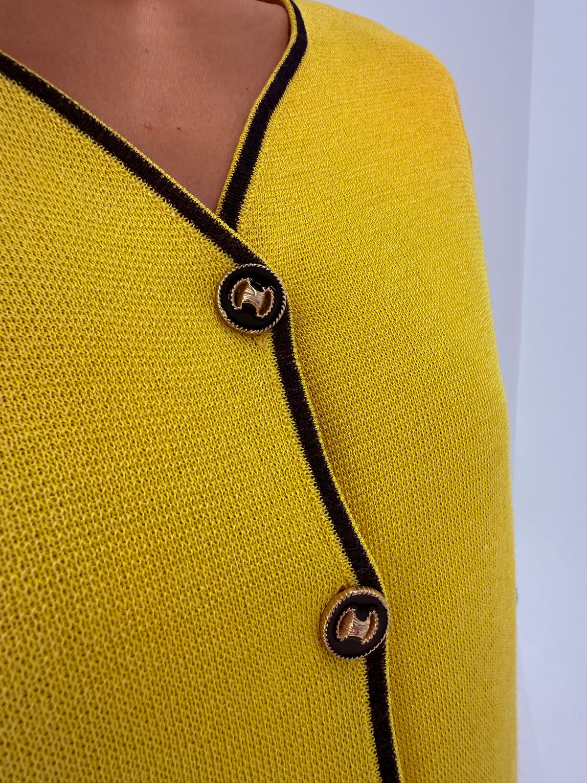 Top vintage italian din bumbac dens excepțional cu broderie și nasturi bijuterie