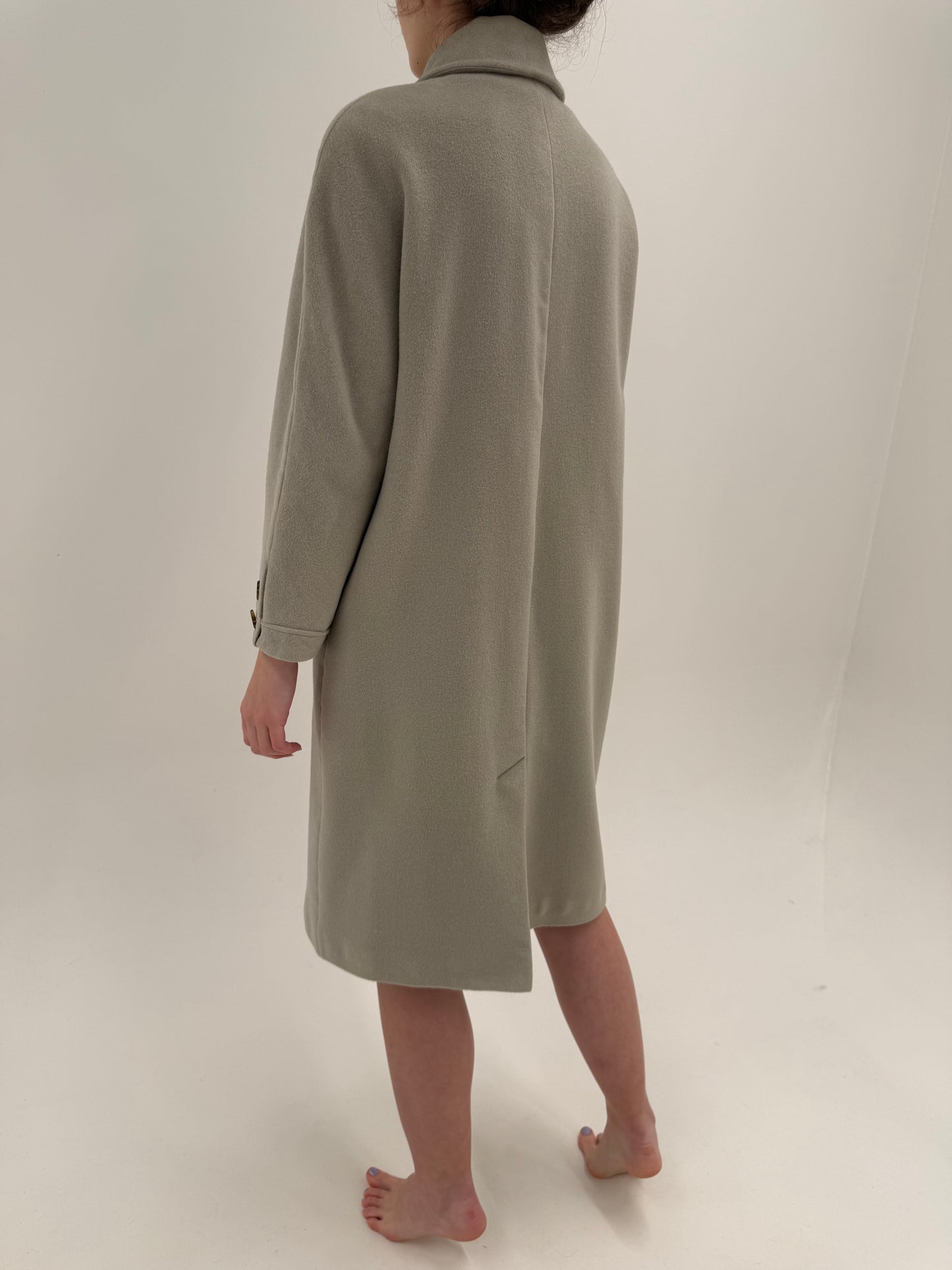 Palton silver gray din cașmir, Angora și lana extrafina în croi minimalist