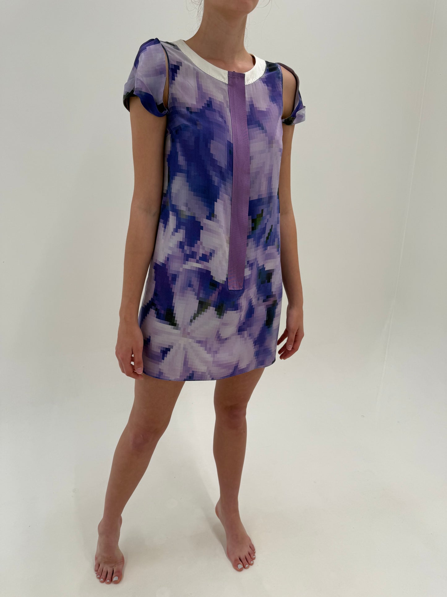 Rochie Max Mara din mătase naturală în croi chic atemporal