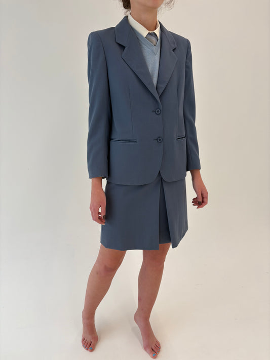 Deux piece italian din lana extrafina structurată dusty baby blue