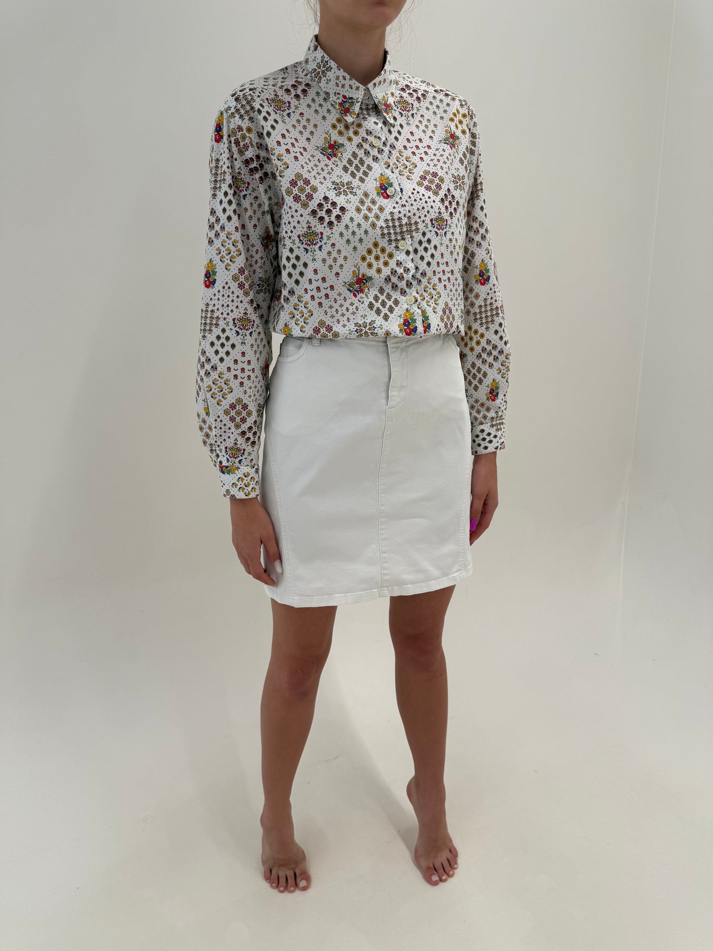 Fustă Burberry din poplin modelator în croi minimalist