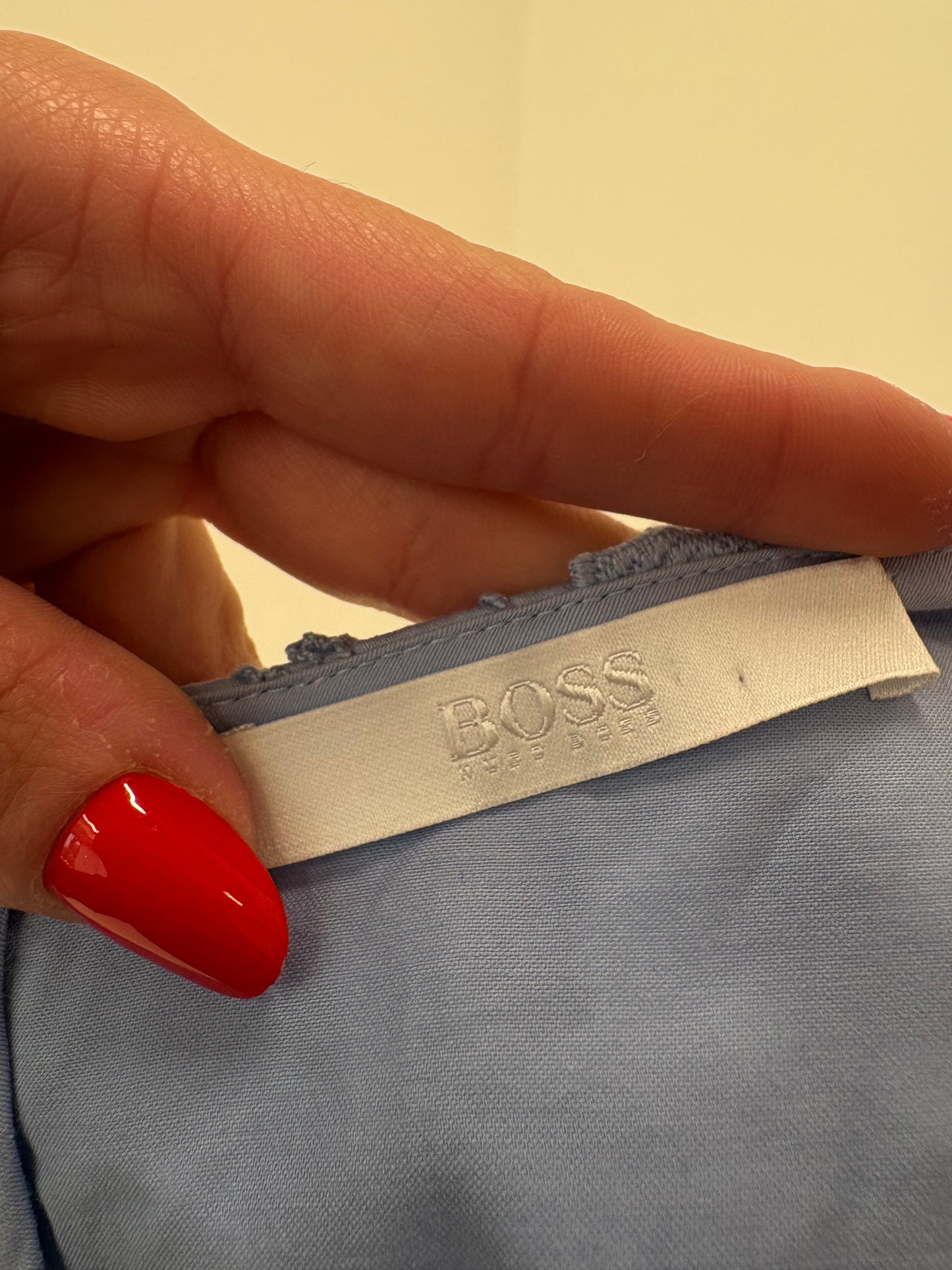Rochie Hugo Boss baby blue din dantelă guipure cu talie marcată