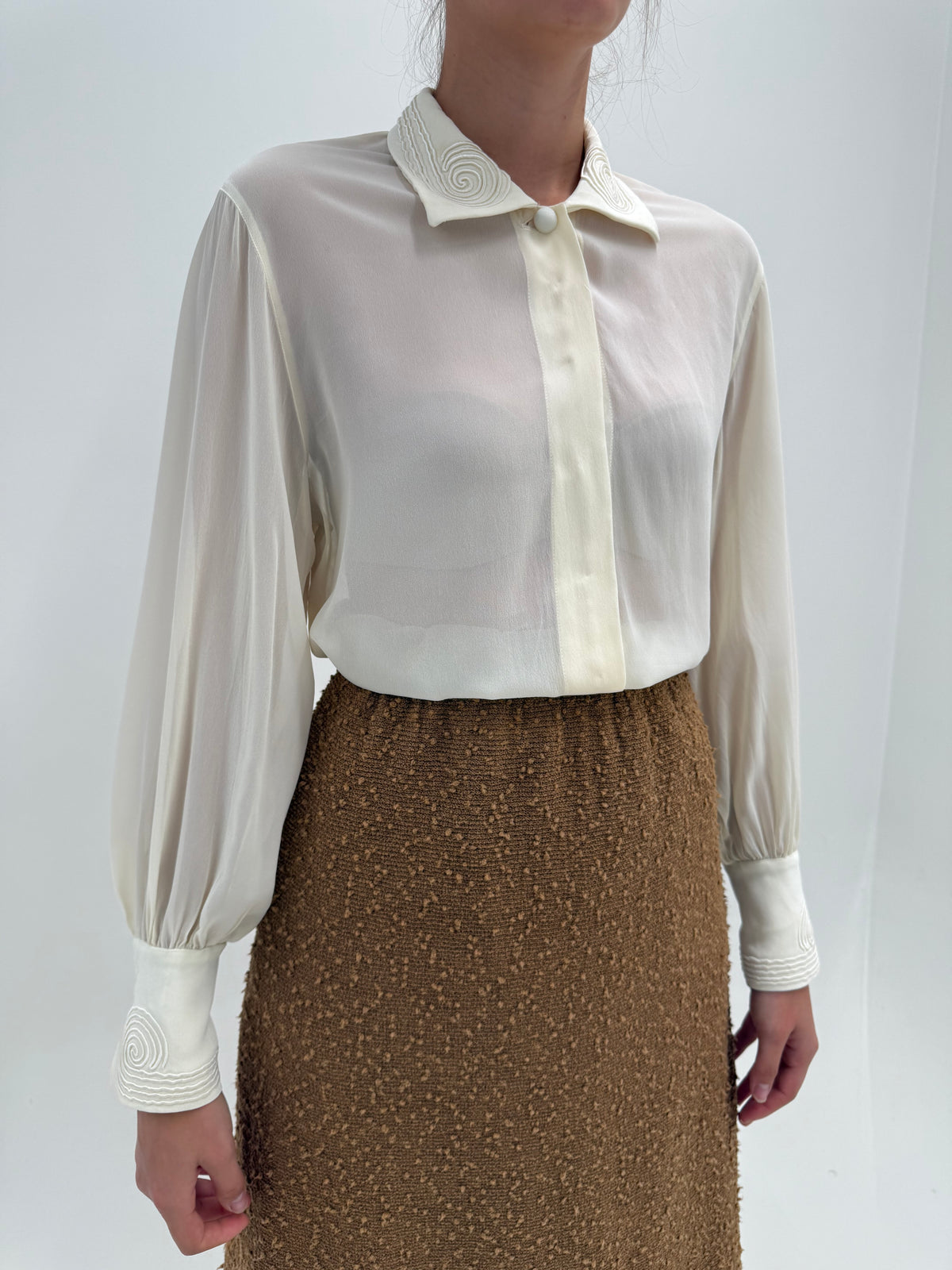 Cămașa vintage excepțională Pierre Cardin cu lucrătură 3D elaborată