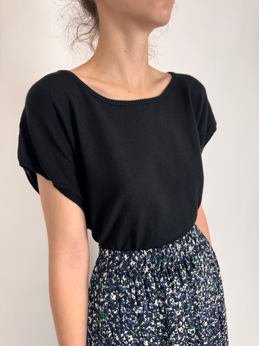 Top negru italian din jerse de bumbac cu mânecă căzută