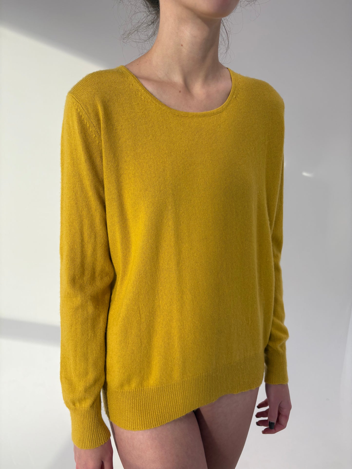 Pulover saffron yellow din cașmir și mătase naturală
