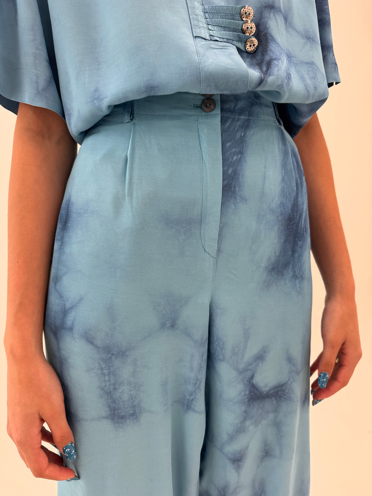 Set super vaporos baby blue cu print manual tye-and-dye și culottes