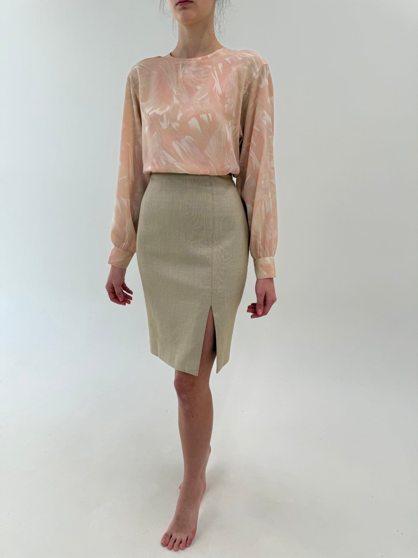 Fustă light camel Armani slit skirt din stofita de primăvară