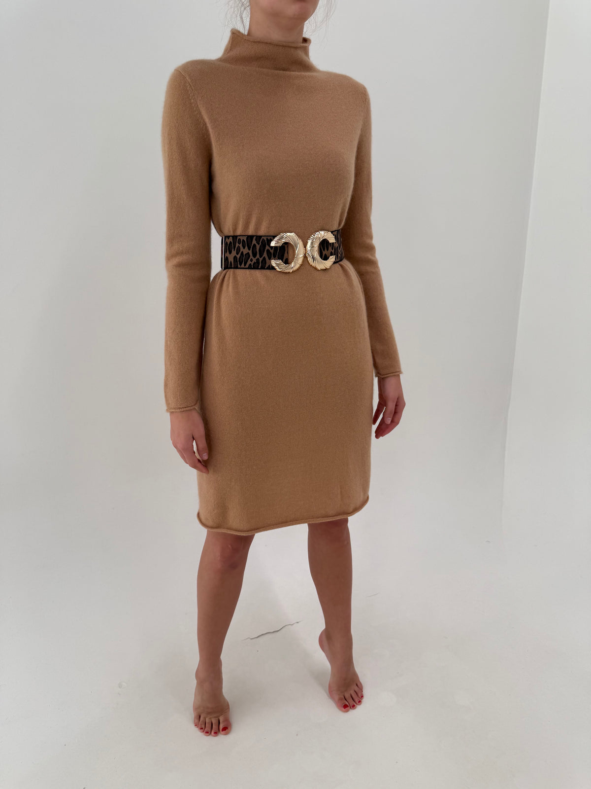 Rochie camel minimalistă din cașmir