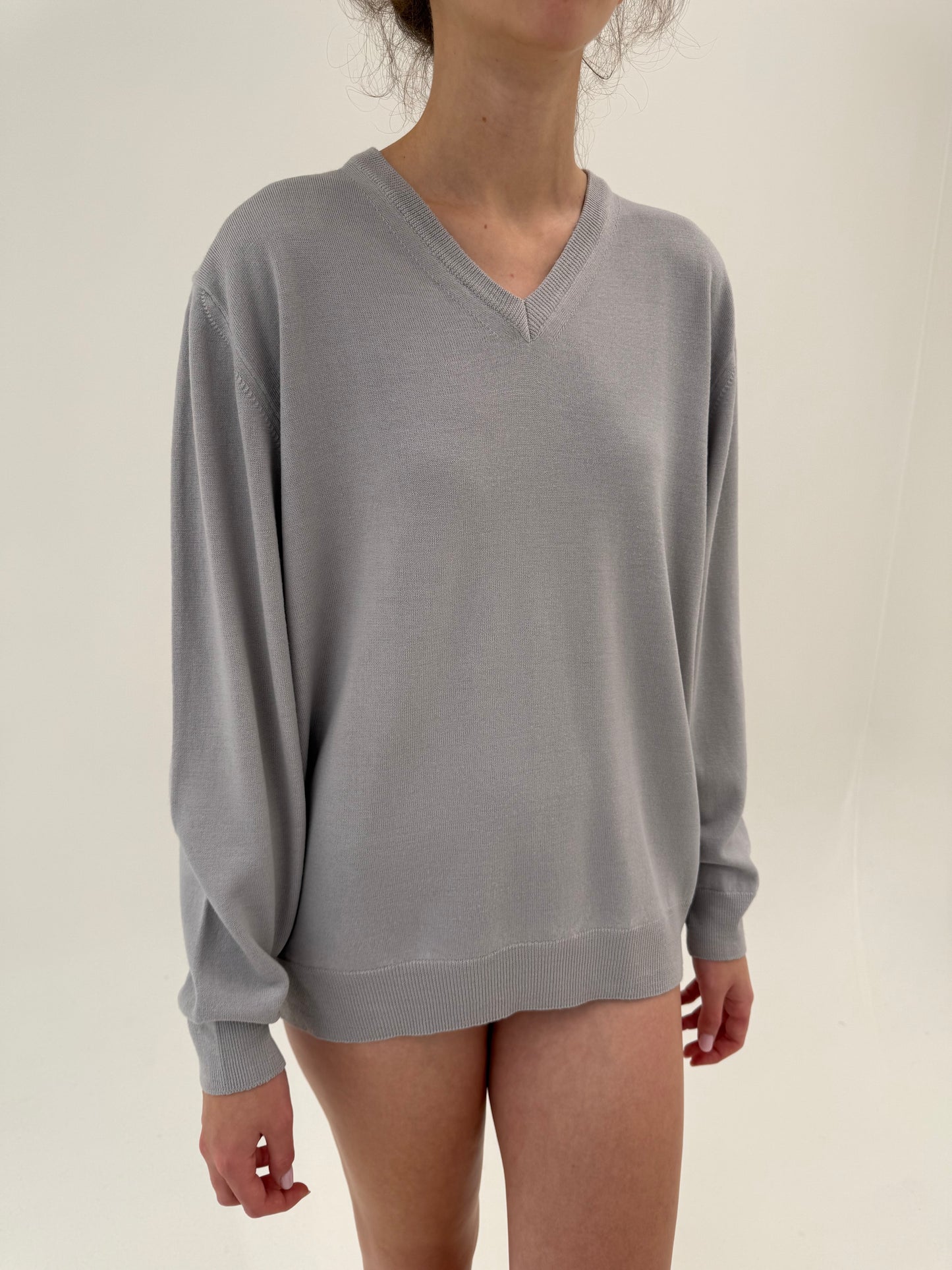 Pulover silver gray din lana merino extrafina de gramaj mare în anchior