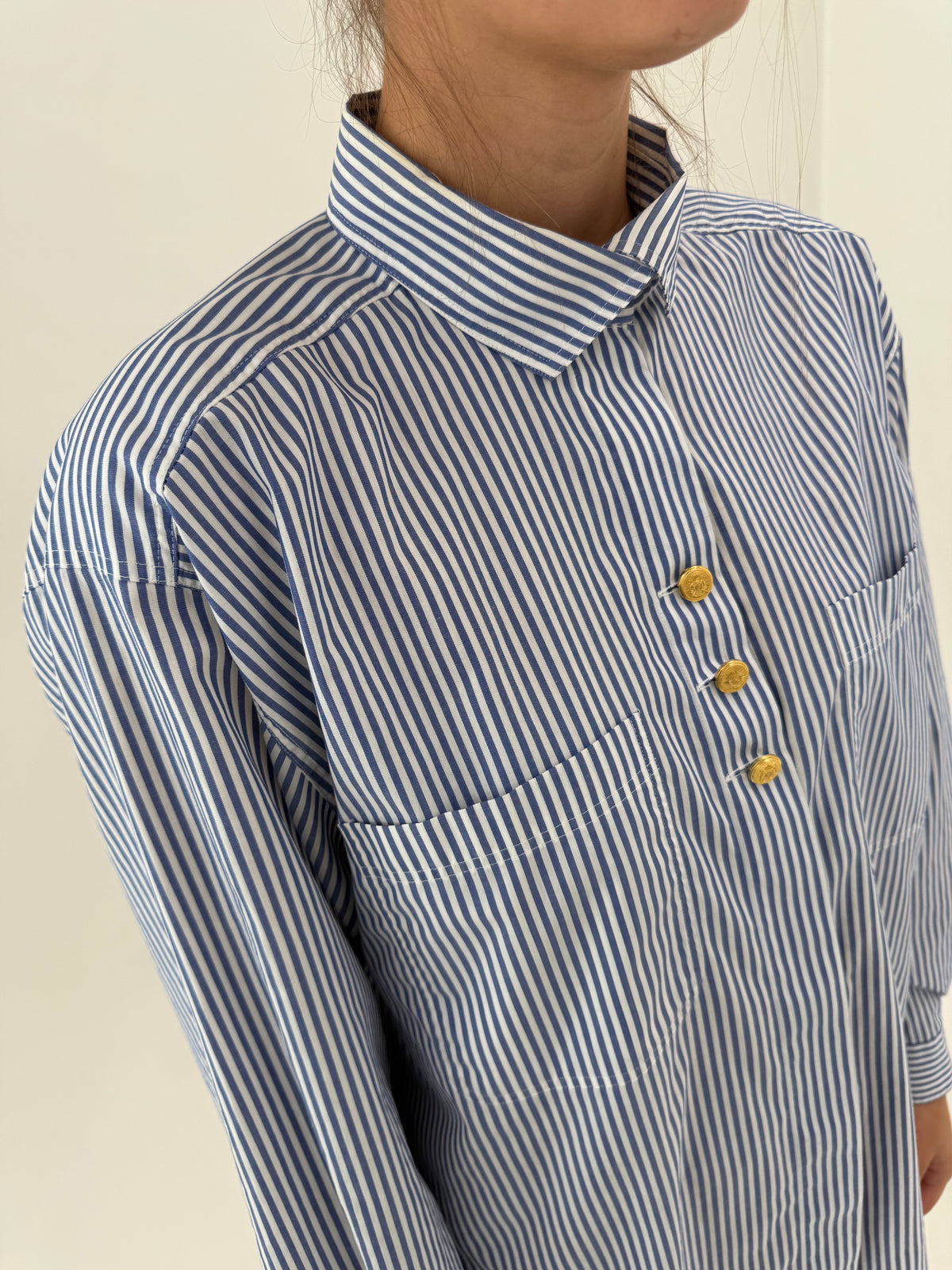 Cămașa vintage ultra chic în dungi Navy gone verticale din poplin de bumbac