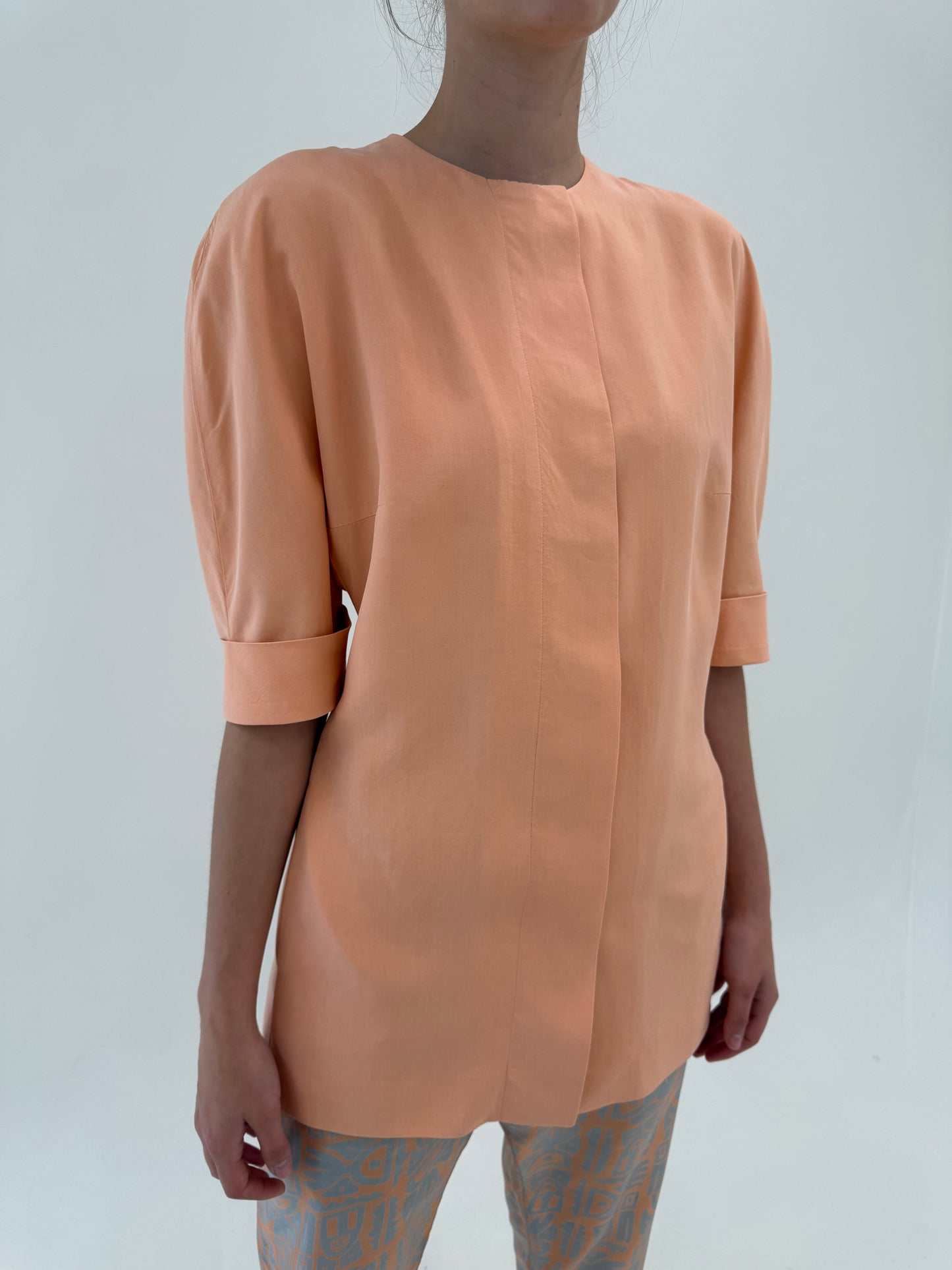 Sacou ultra luxury AKRIS din mătase naturală în croi retro modern light salmon orange