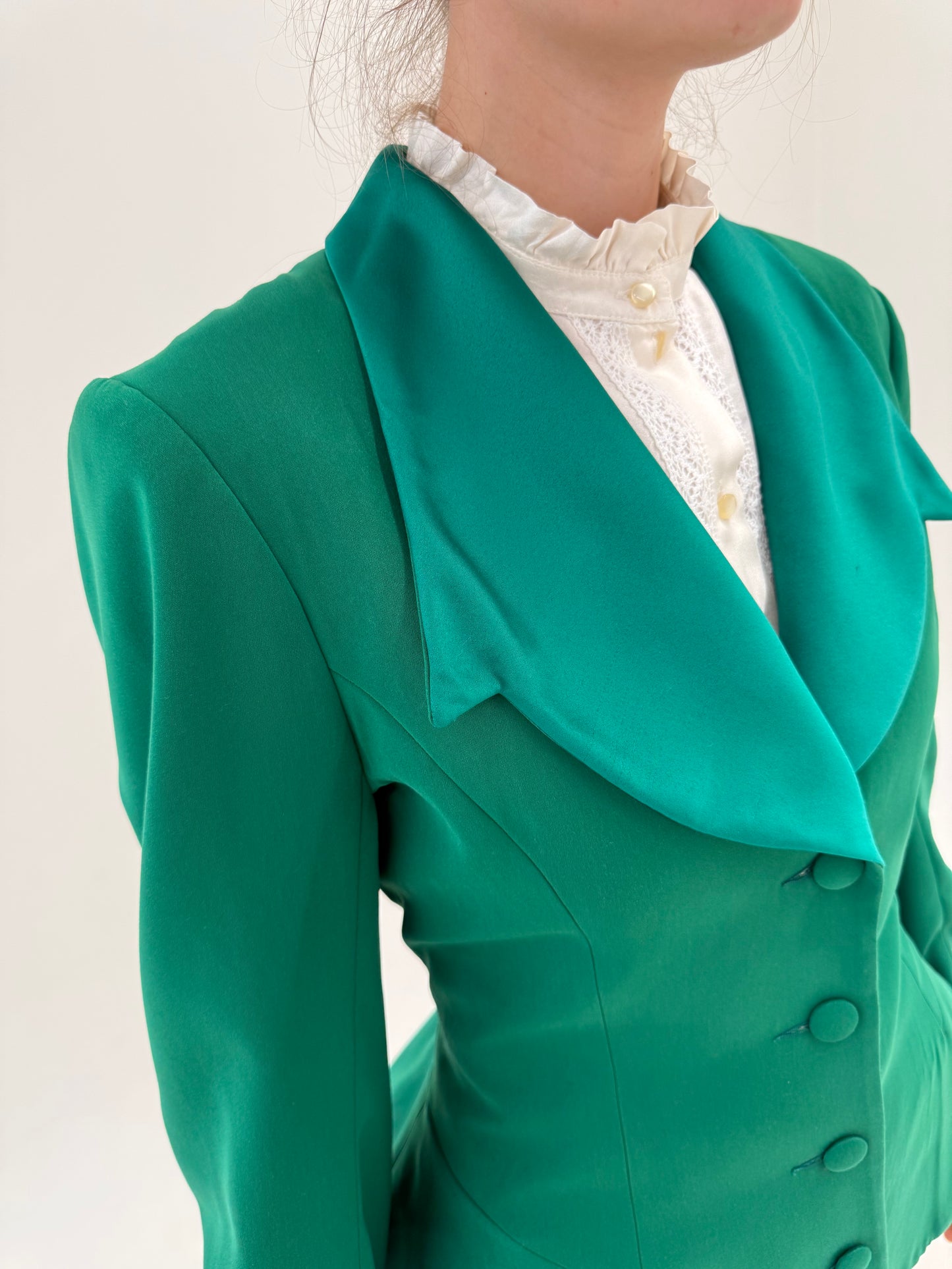 Sacou vintage ultra cambrat în stil mugler verde smarald