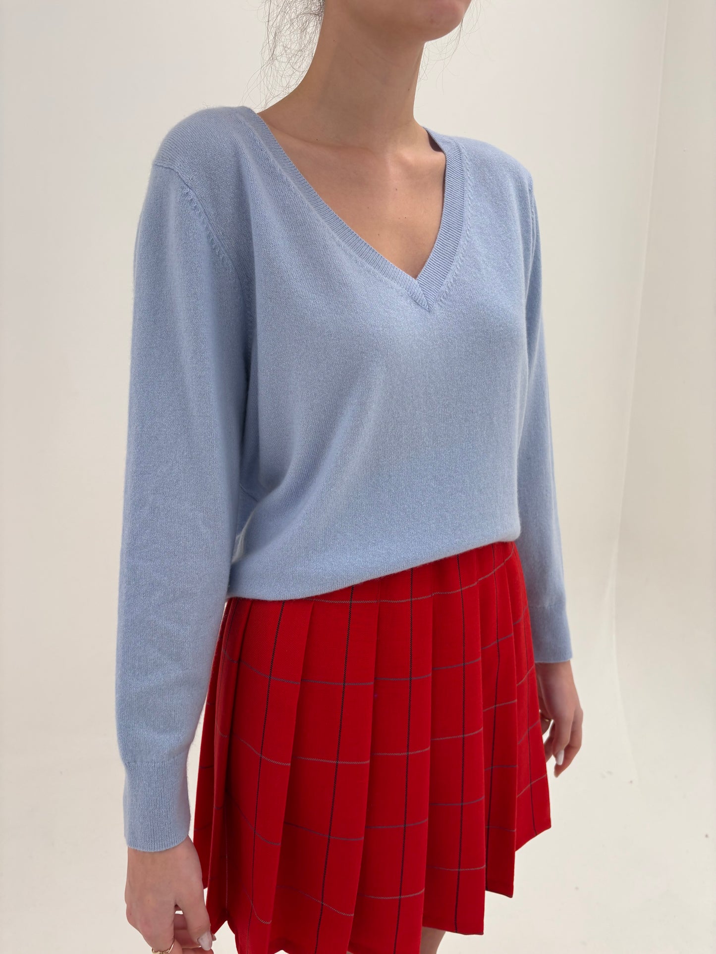 Puloveras baby blue petite din cașmir în anchior