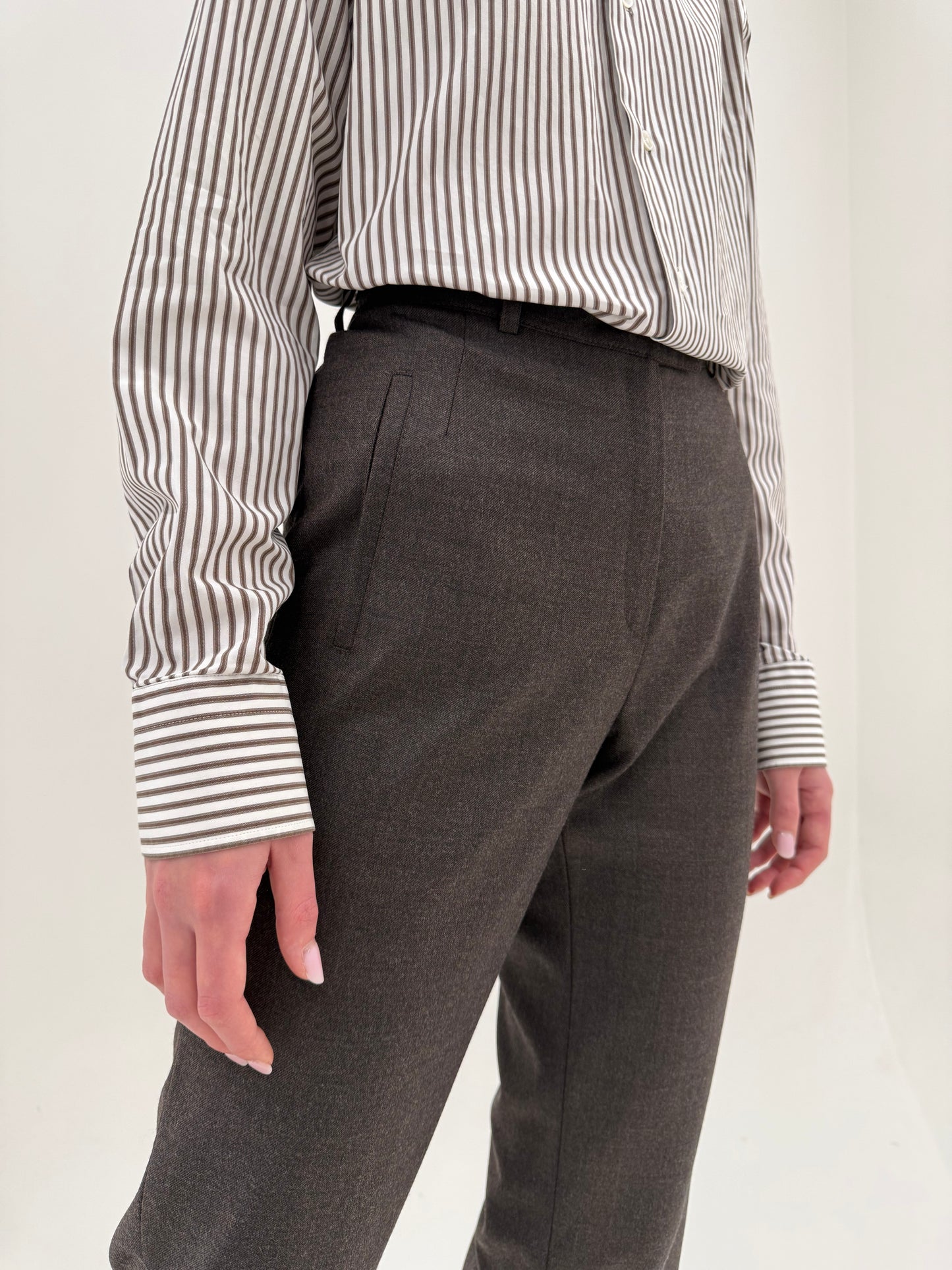 Pantaloni taupe brown din stofă plină de lana confort în croi clasic