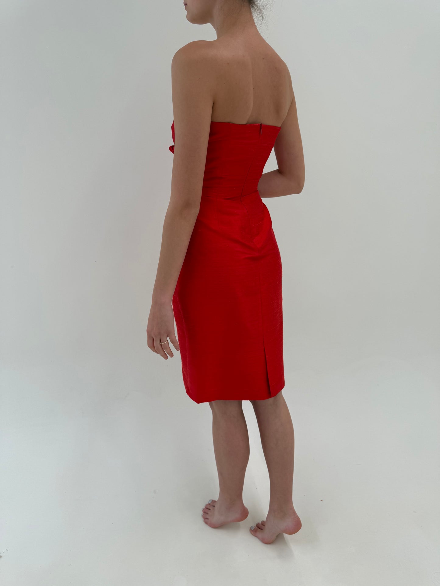 Rochie de cocktail din mătase excepțională naturală cu corset în croi elaborat