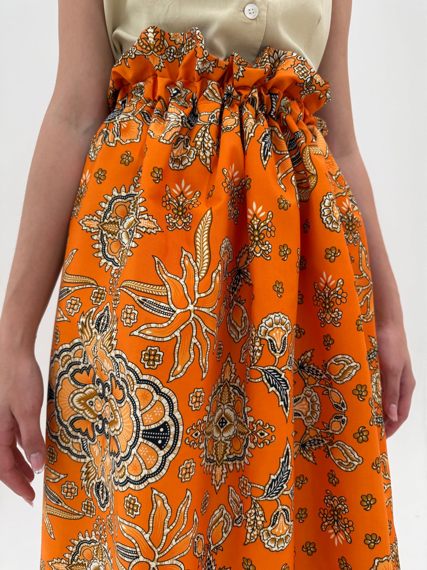 Fustă maxi din poplin excepțional cu print paisley pe oranj și talie ultra înaltă elastică