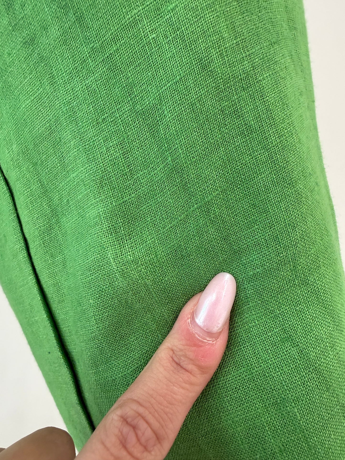 Pantaloni culottes din in verde tare cu talie ultra înaltă elastică