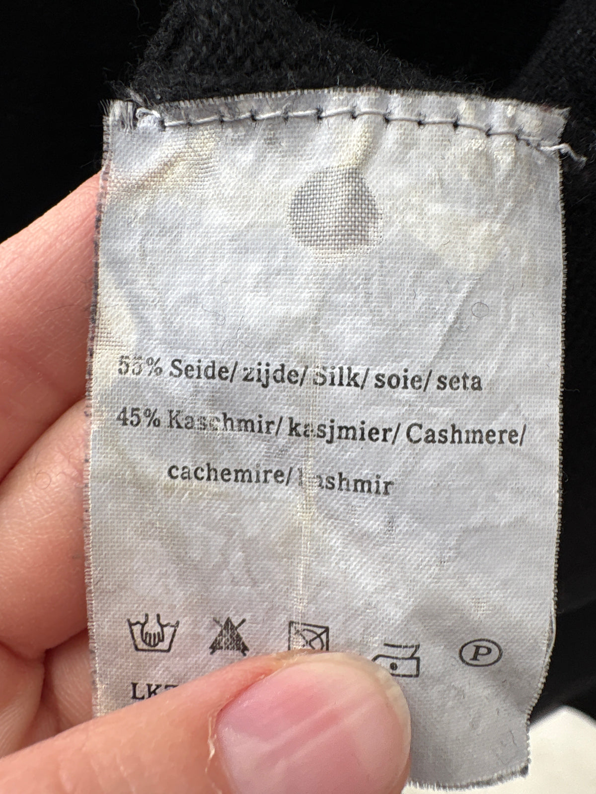 Maleta neagră petite din cașmir și mătase naturală