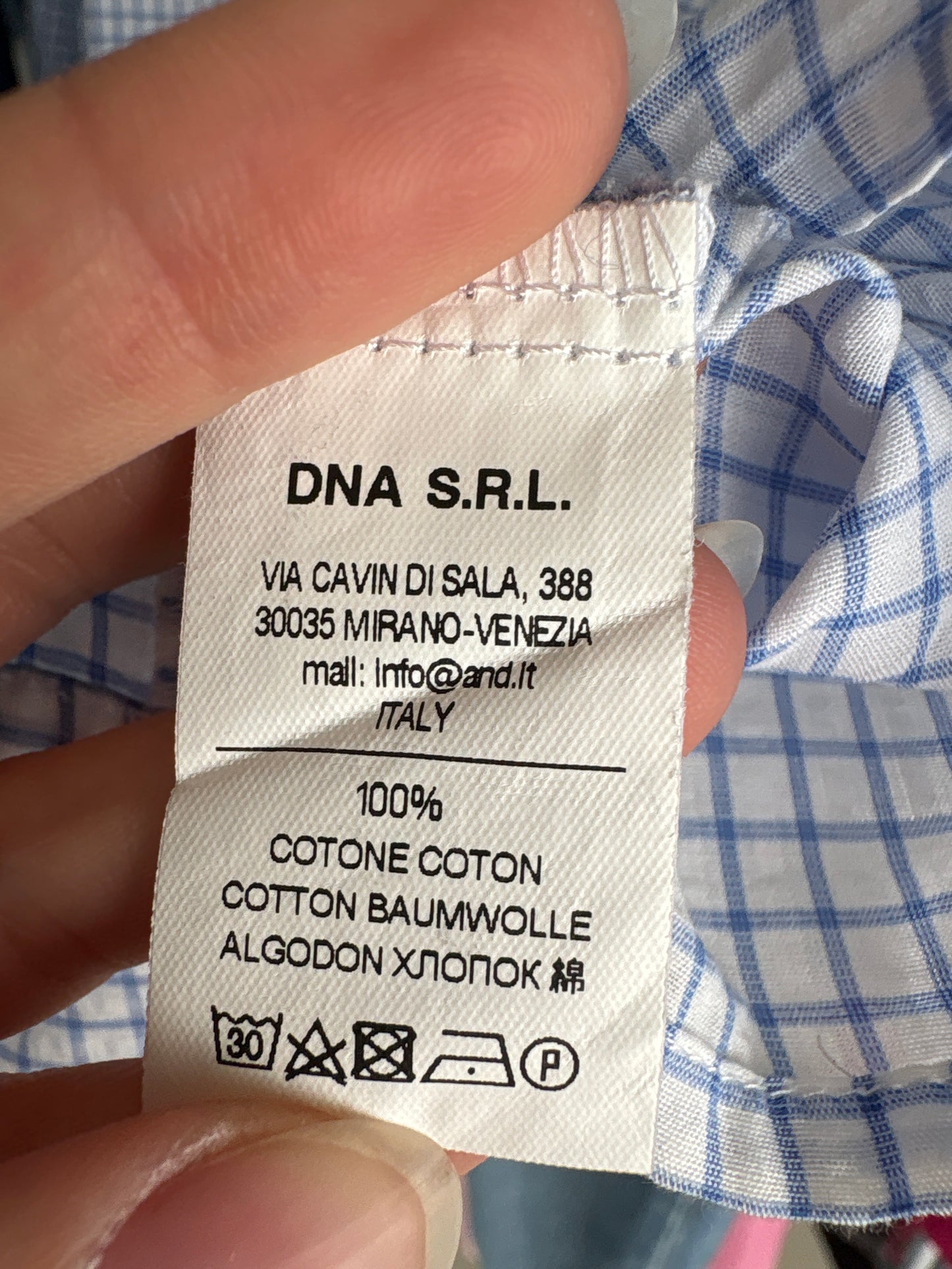 Top în croi actual din panzica de bumbac în carouri fine