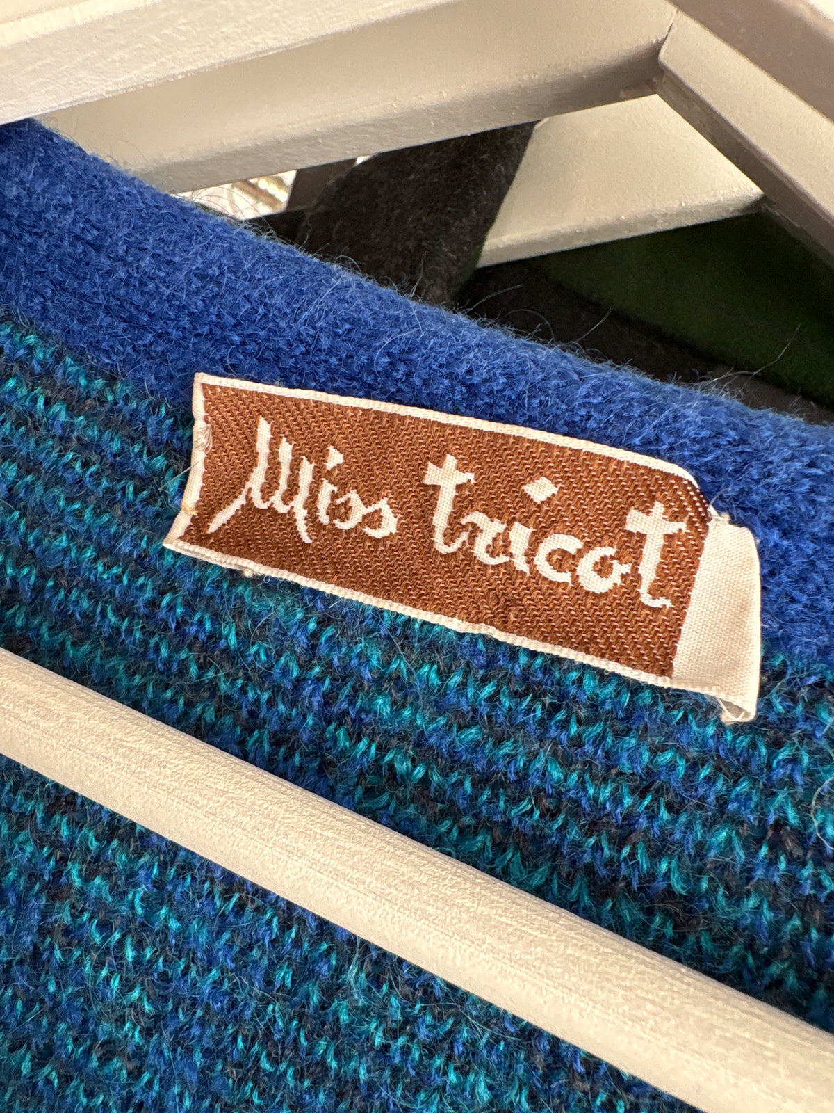 Cardigan gros tip jachetă în culori superbe din mix de lana cu mâneci ample