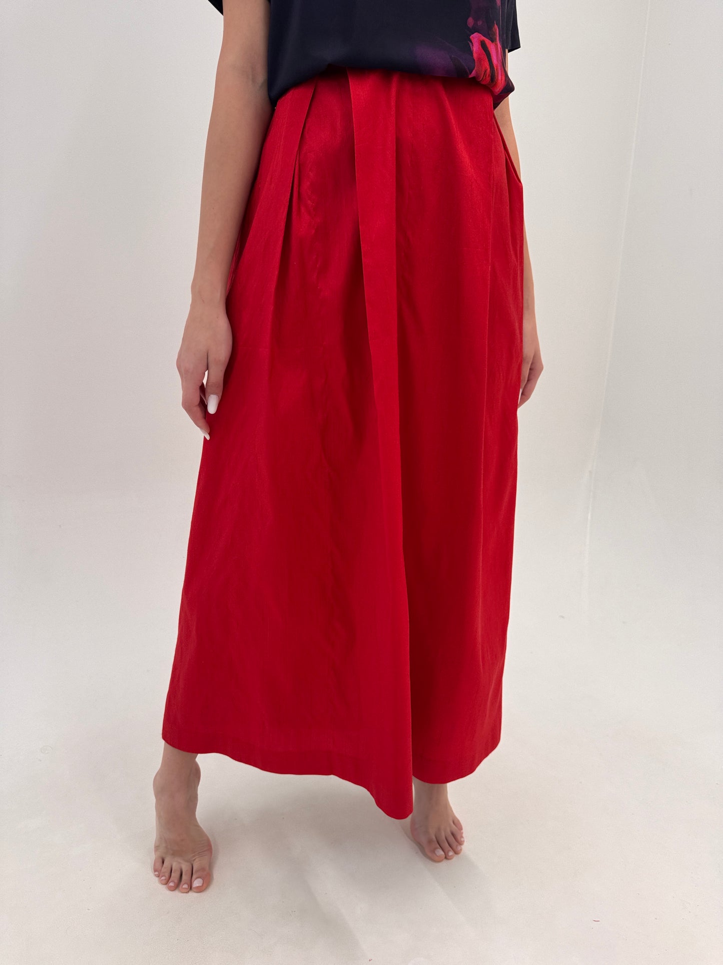 Fustă maxi tall cherry red din mătase naturală în croi amplu