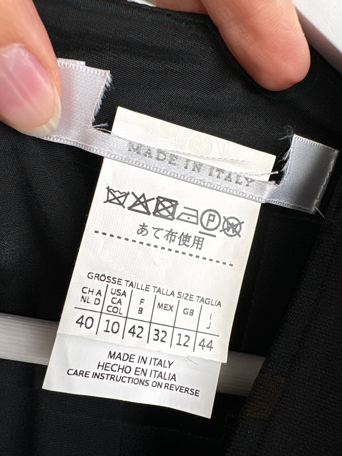 LBD Max Mara de la business la cocktail în bie din crep excepțional în croi chic