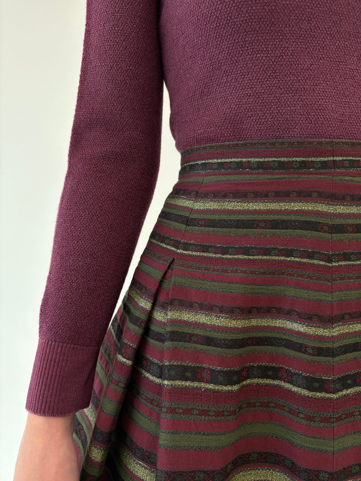 Fustă vintage din brocart de lans burgundy cu forest green