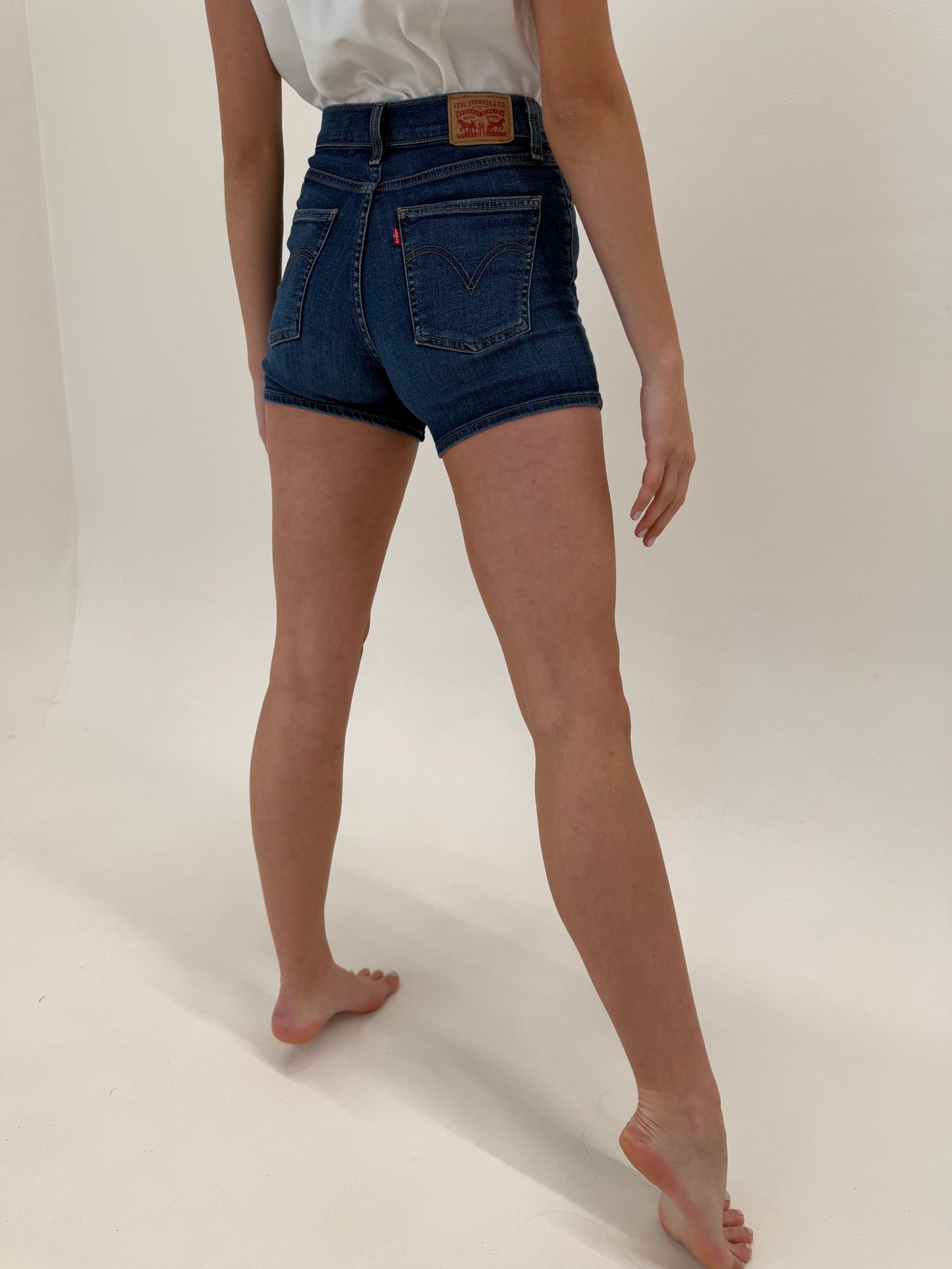 Jeans Levi’s dark wash ultra confort modelatori