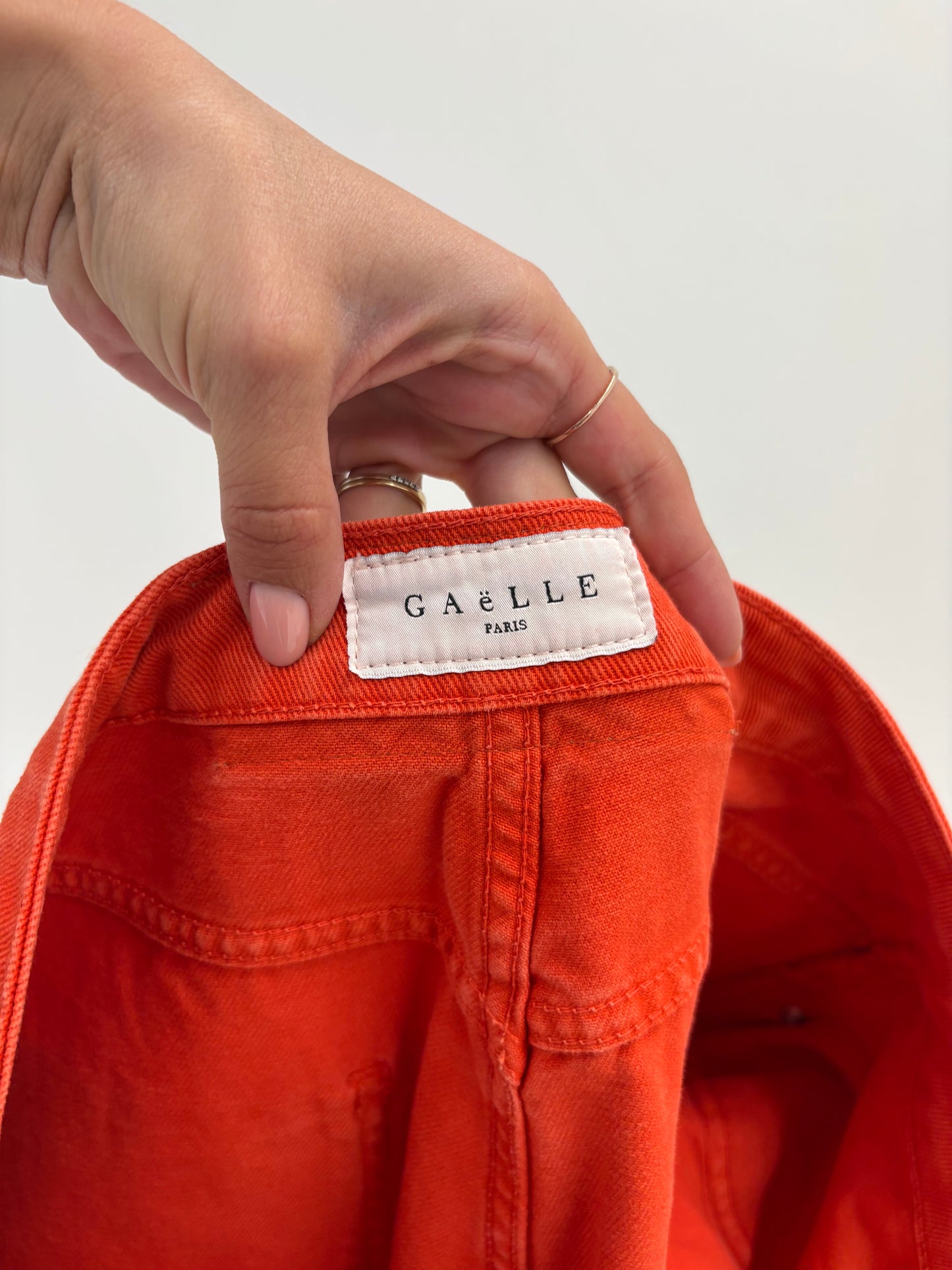Jeans de brand premium italian Barrel petite cu talie ultra înaltă