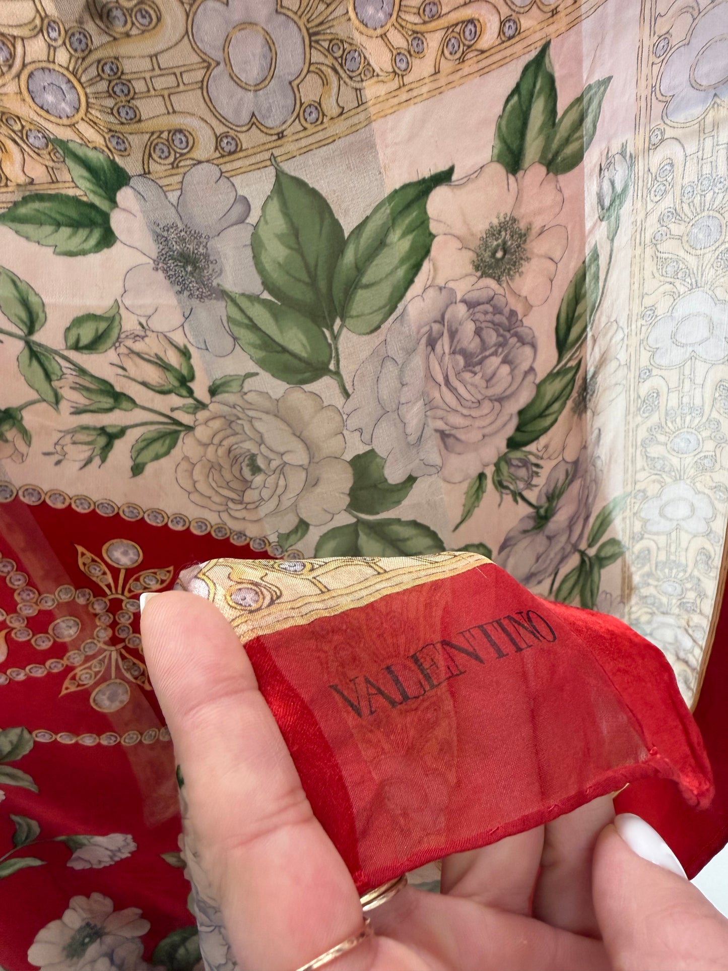 Eșarfă Valentino din mătase naturală