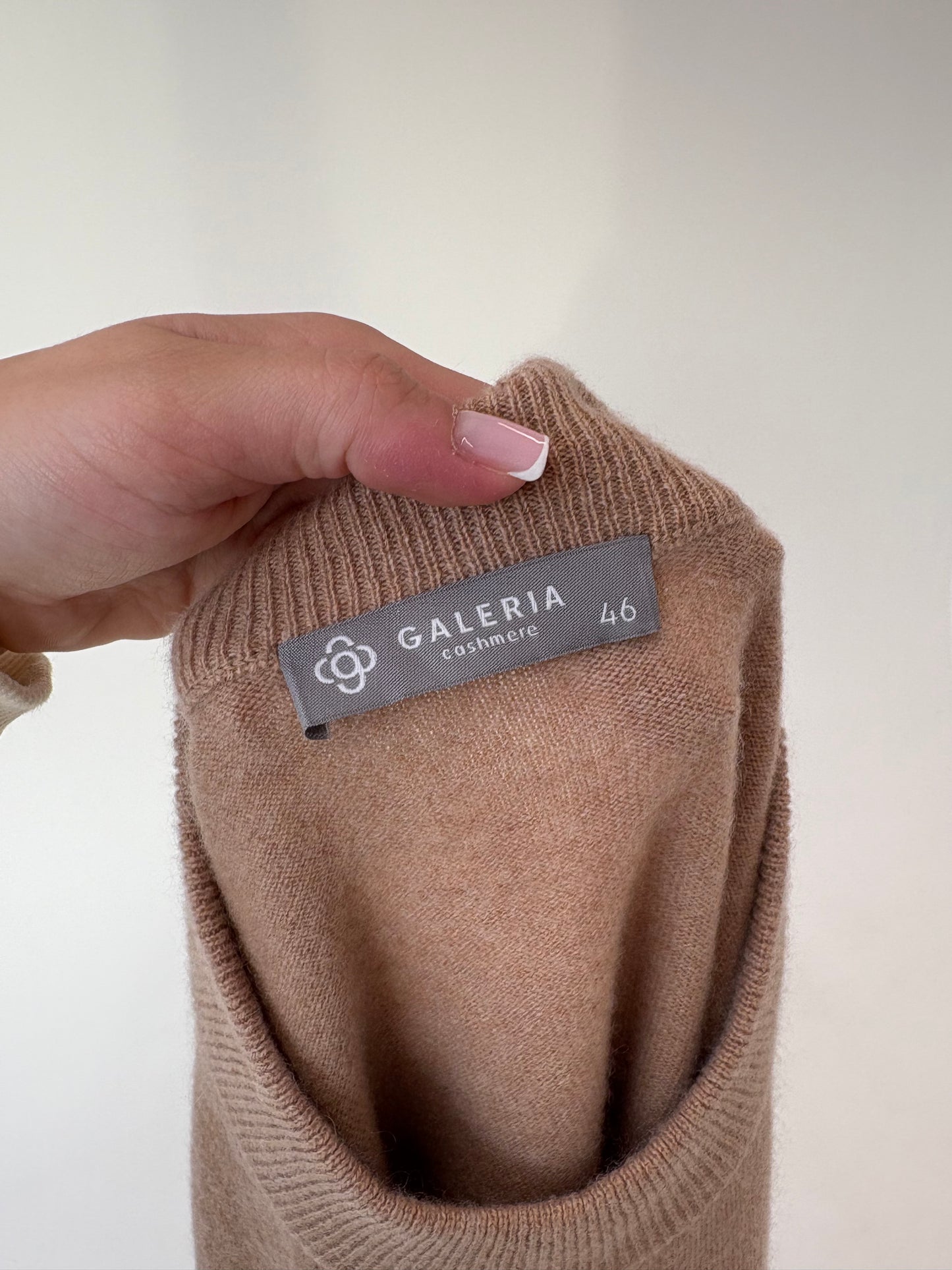 Maleta camel din cașmir multiply