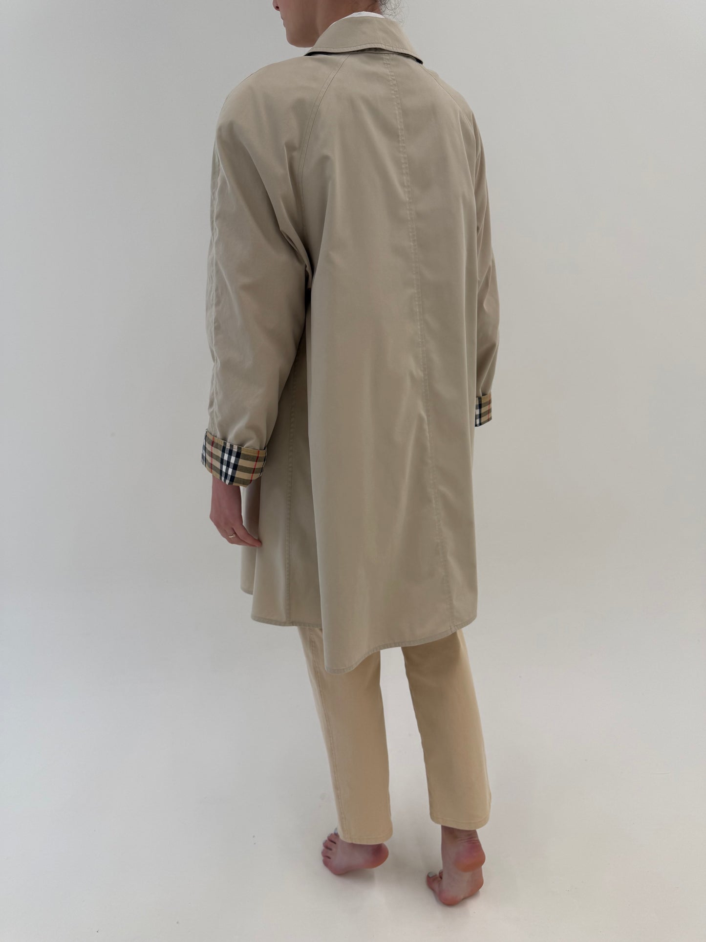 Trench vintage Burberry de vară petite cu manșete cu logoul brandului