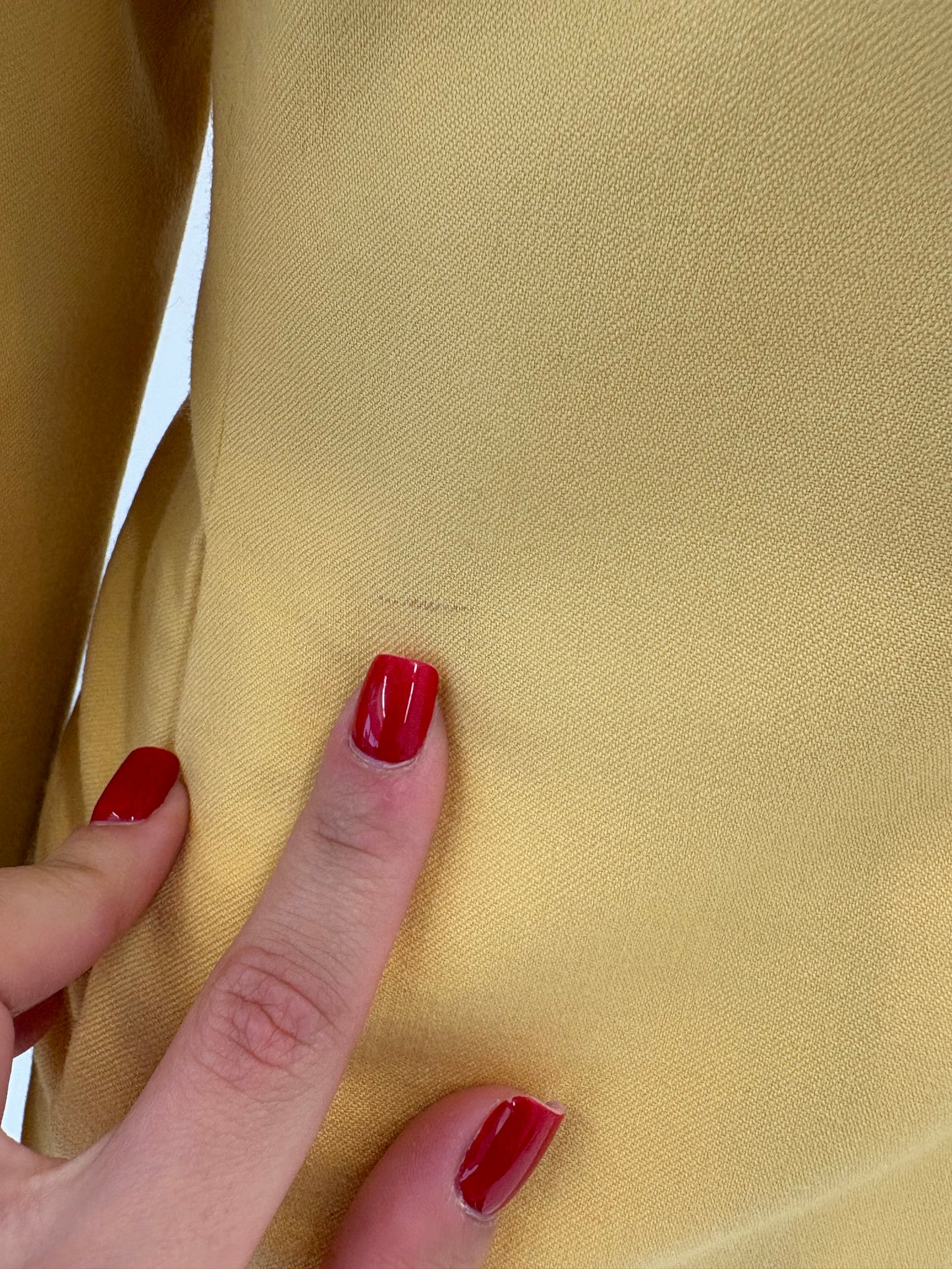 Sacou în stil Chanel butter yellow din lana certificată extrafina