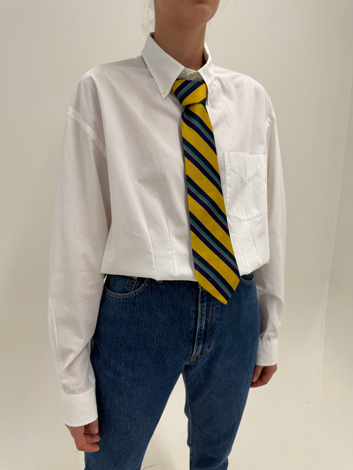 Cravata Ralph Lauren în dungi și culori tari ușor slim din jacquard de mătase naturală
