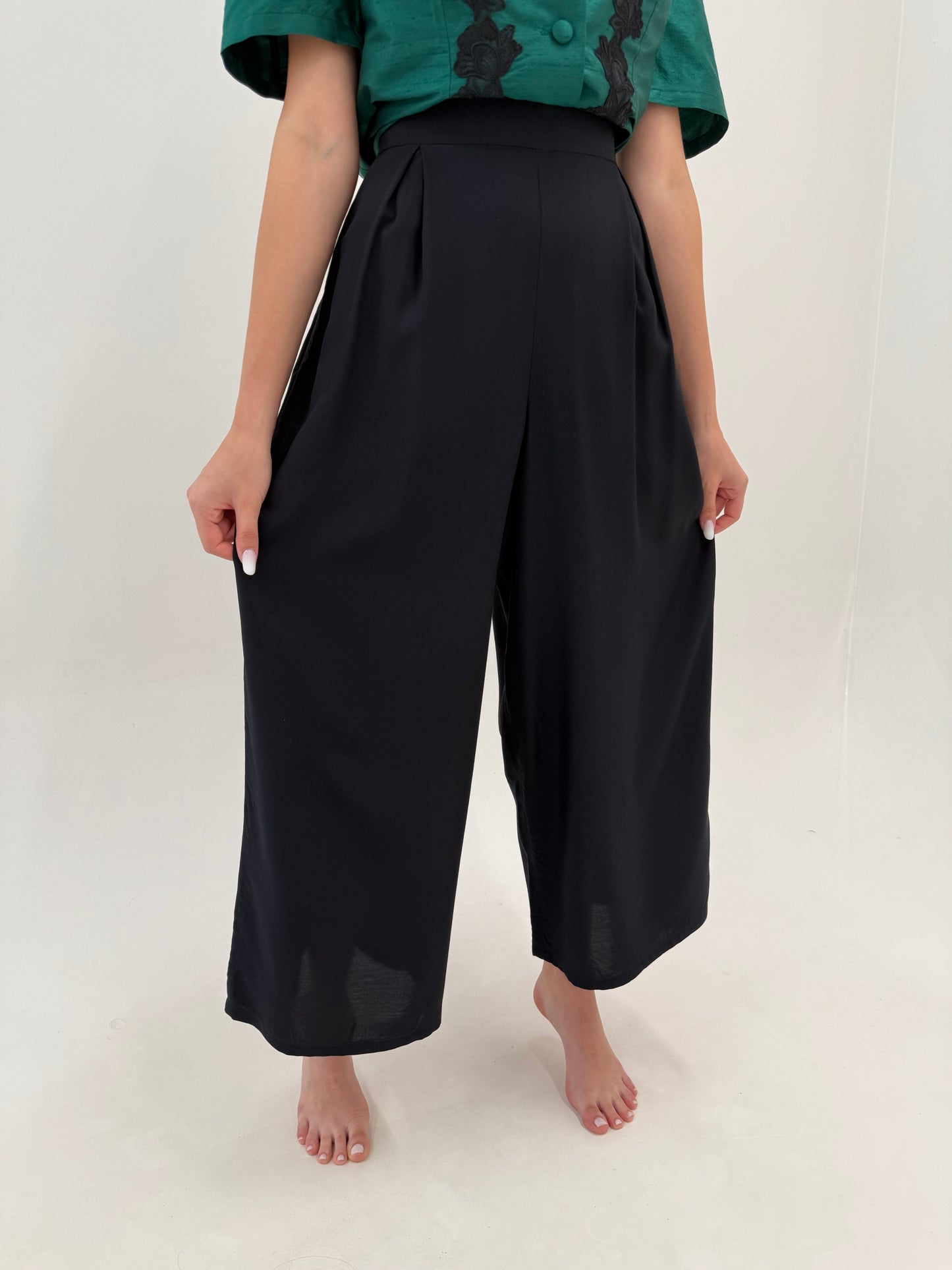 Pantaloni palazzo ultra vaporoși negri cu talie ultra înaltă elastică