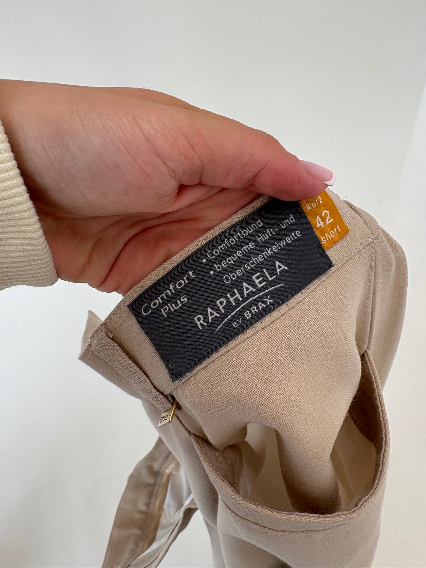 Pantaloni light nude noi din lana extrafina ultra confort