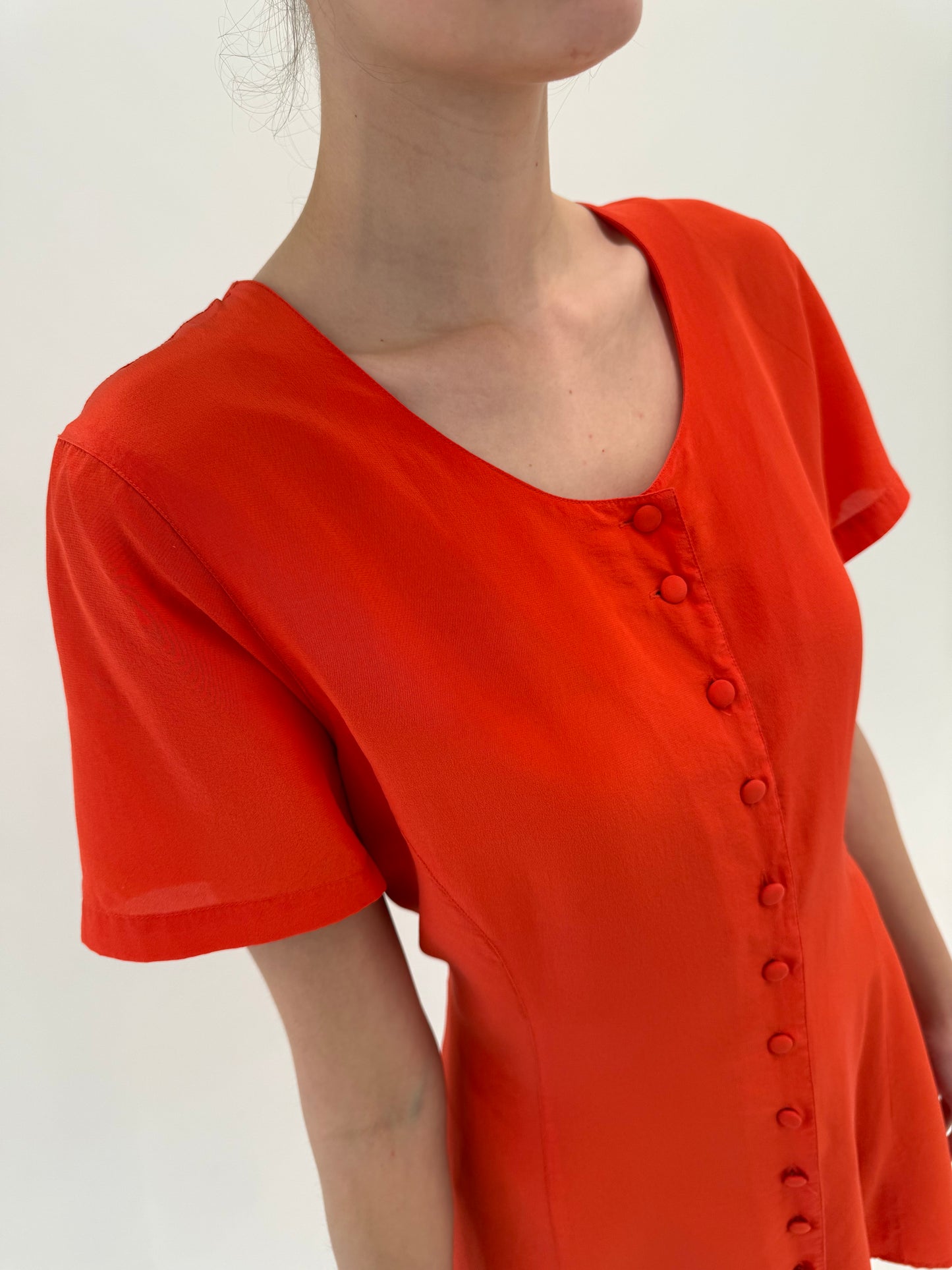 Rochie vintage din mătase naturală electric coral red în croi ușor cambrat