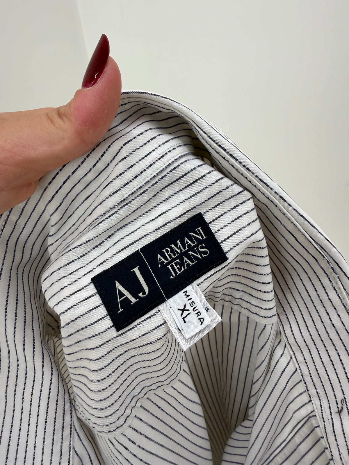 Cămașa Armani cu dungi fine verticale din poplin de bumbac plin