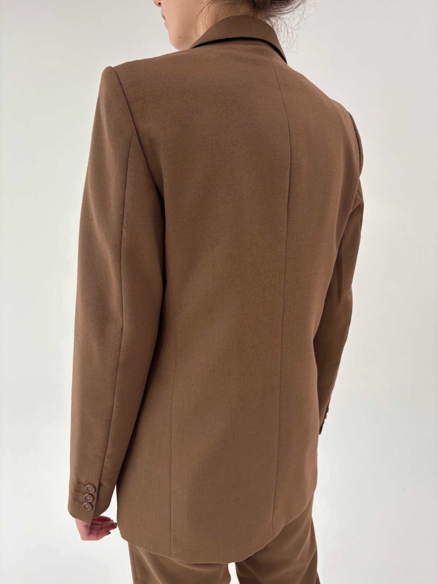 Costum cafe au lait din lana extrafina