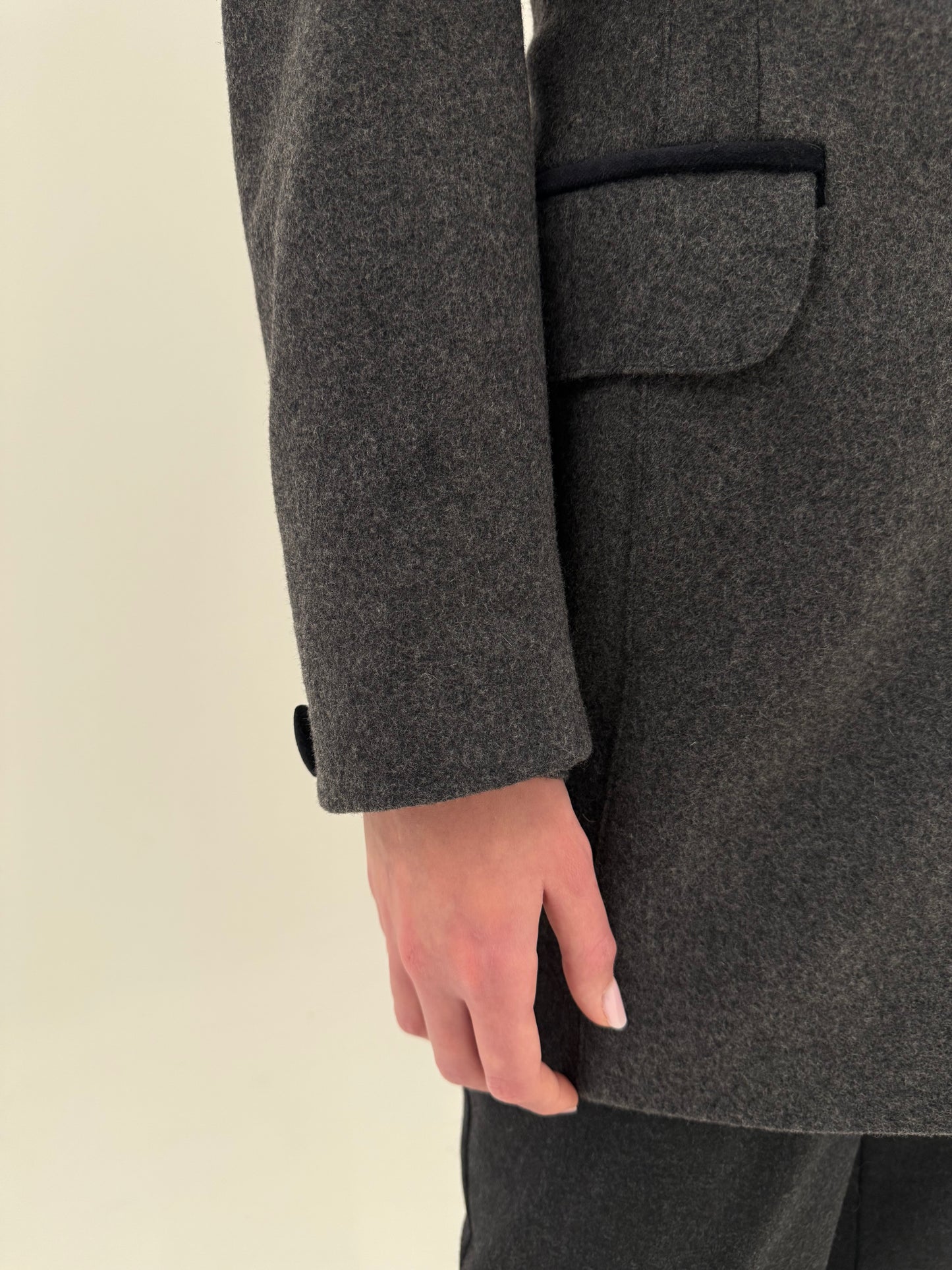 Palton vintage din lana cu cașmir în croi cambrat