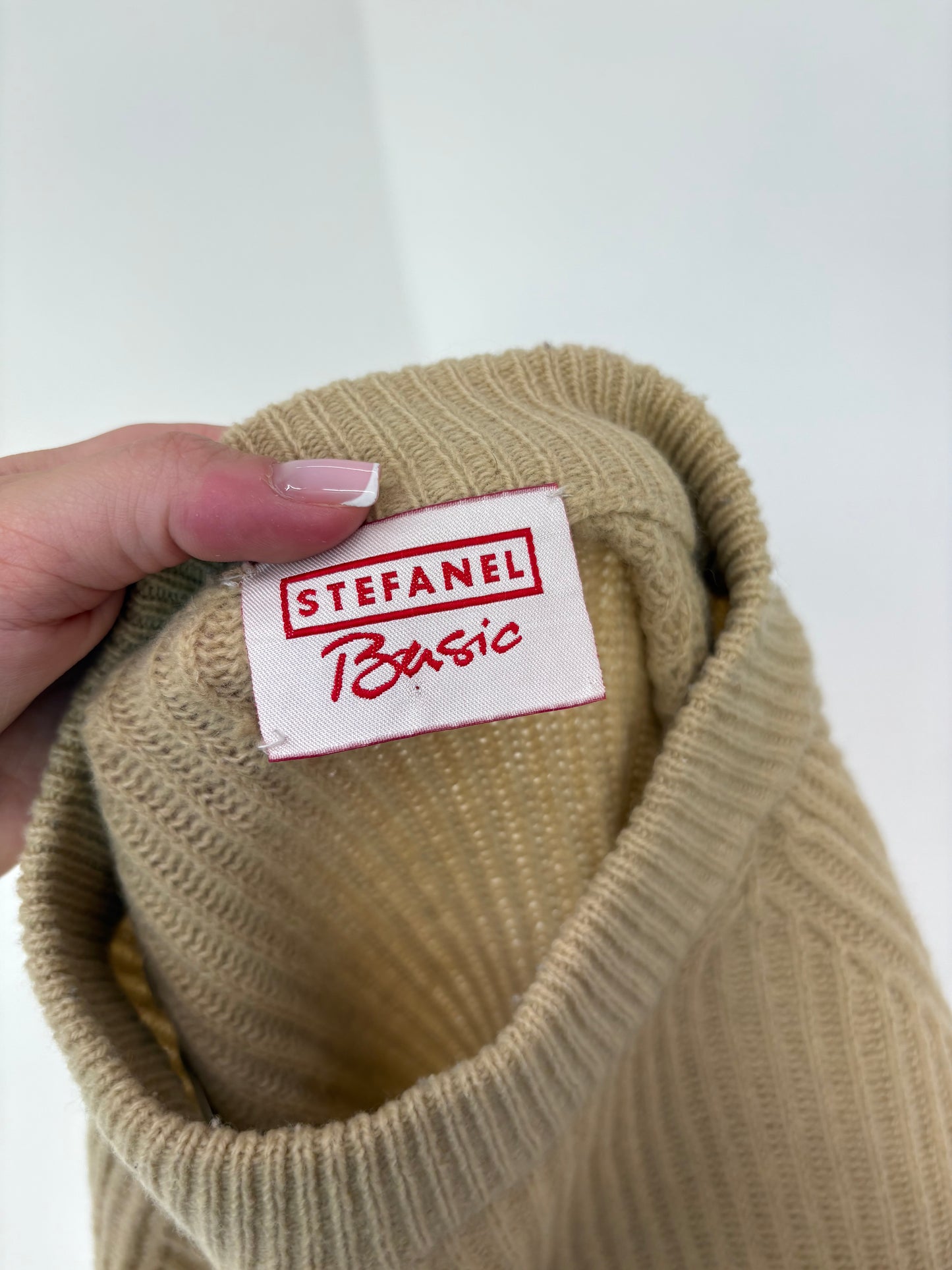 Pulover gros Stefanel sand nude din lana merino excepțională ribbed