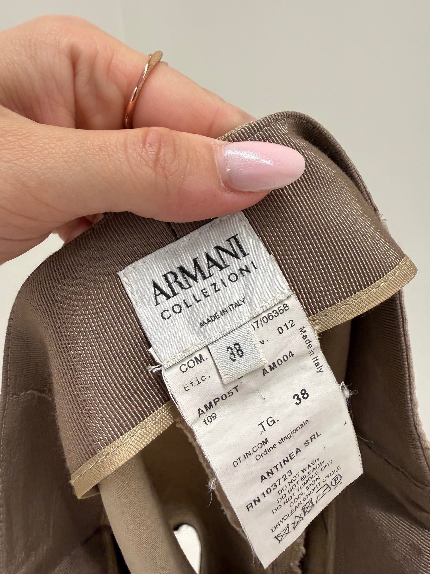Pantaloni ultra luxury Armani camel din pânză cu talie ultra înaltă