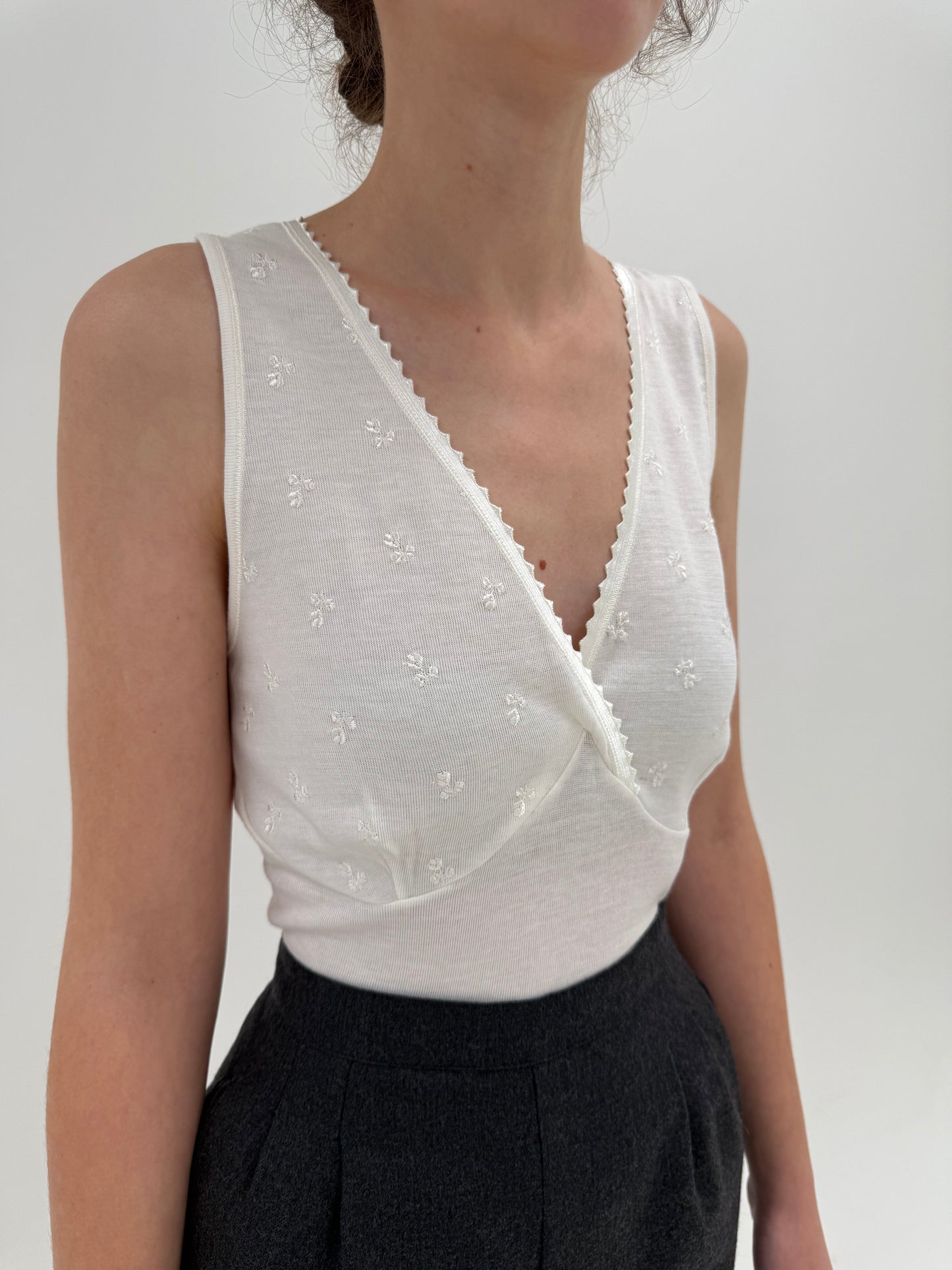 Top italian tip furou cambrat din lana irestringibila și interior dublat cu bumbac