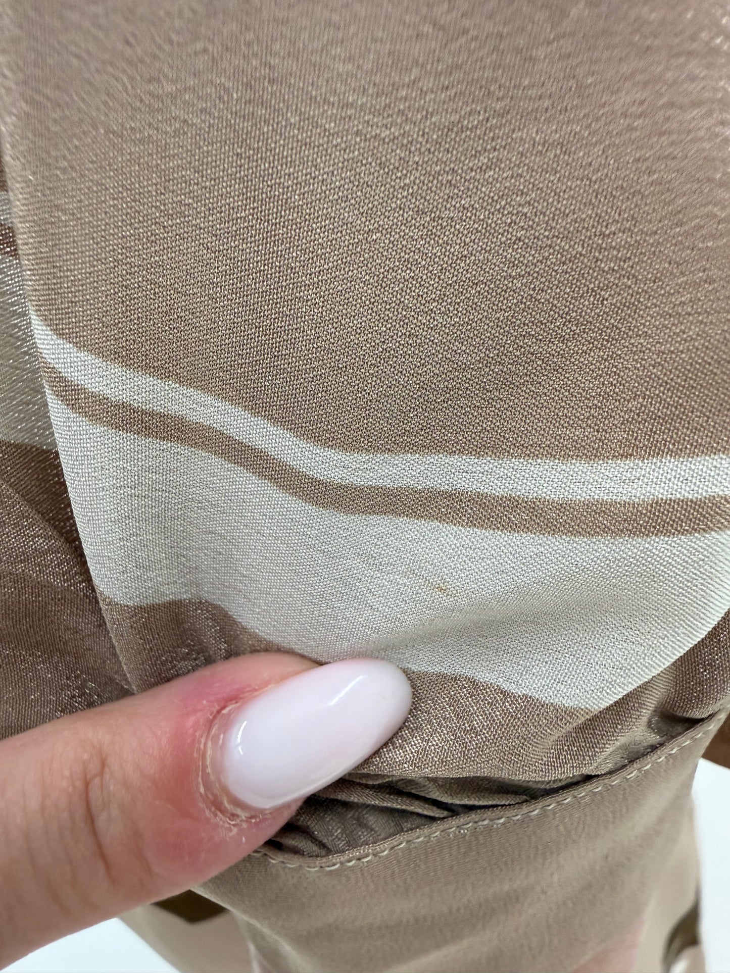 Rochie vintage camel din mătase naturală în croi retro modern