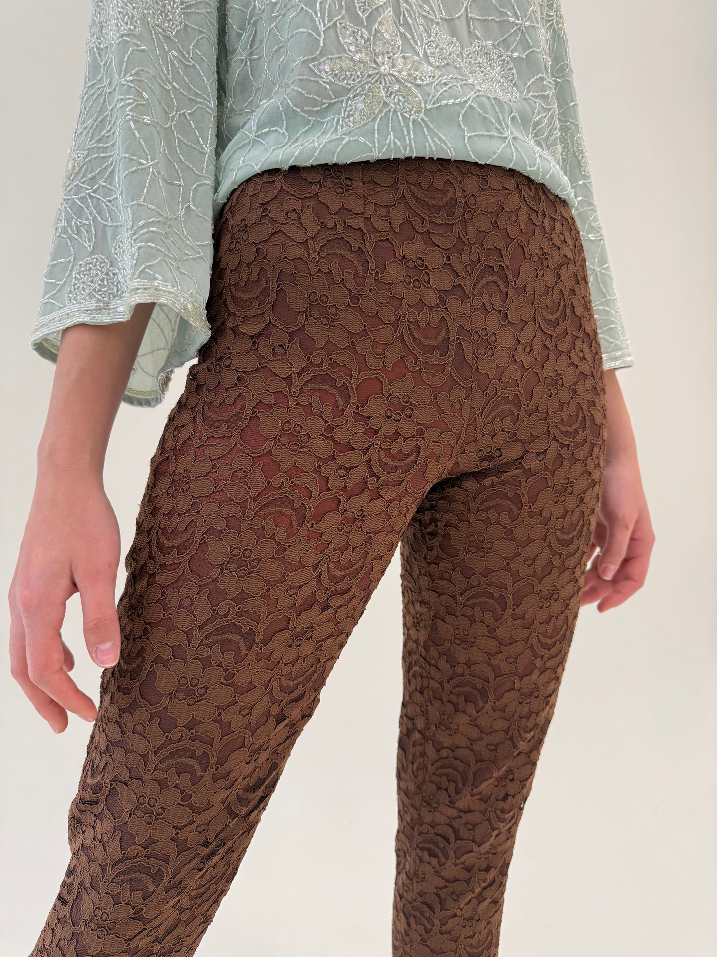 Pantaloni vintage petite italienești din dantelă guipure cu talie ultra înaltă