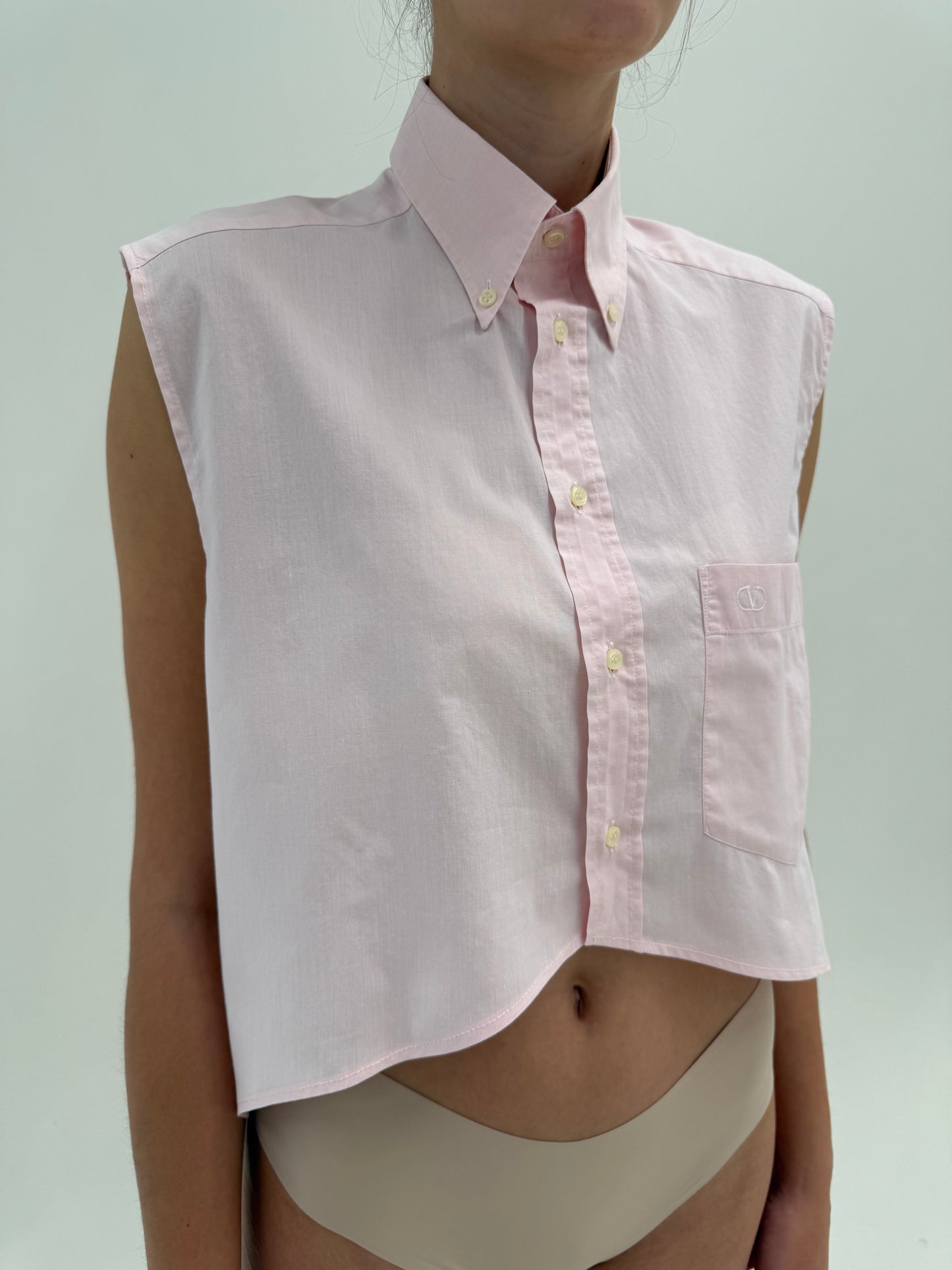 Cămașa Valentino powder pink in croi cropped din cel mai din bumbac