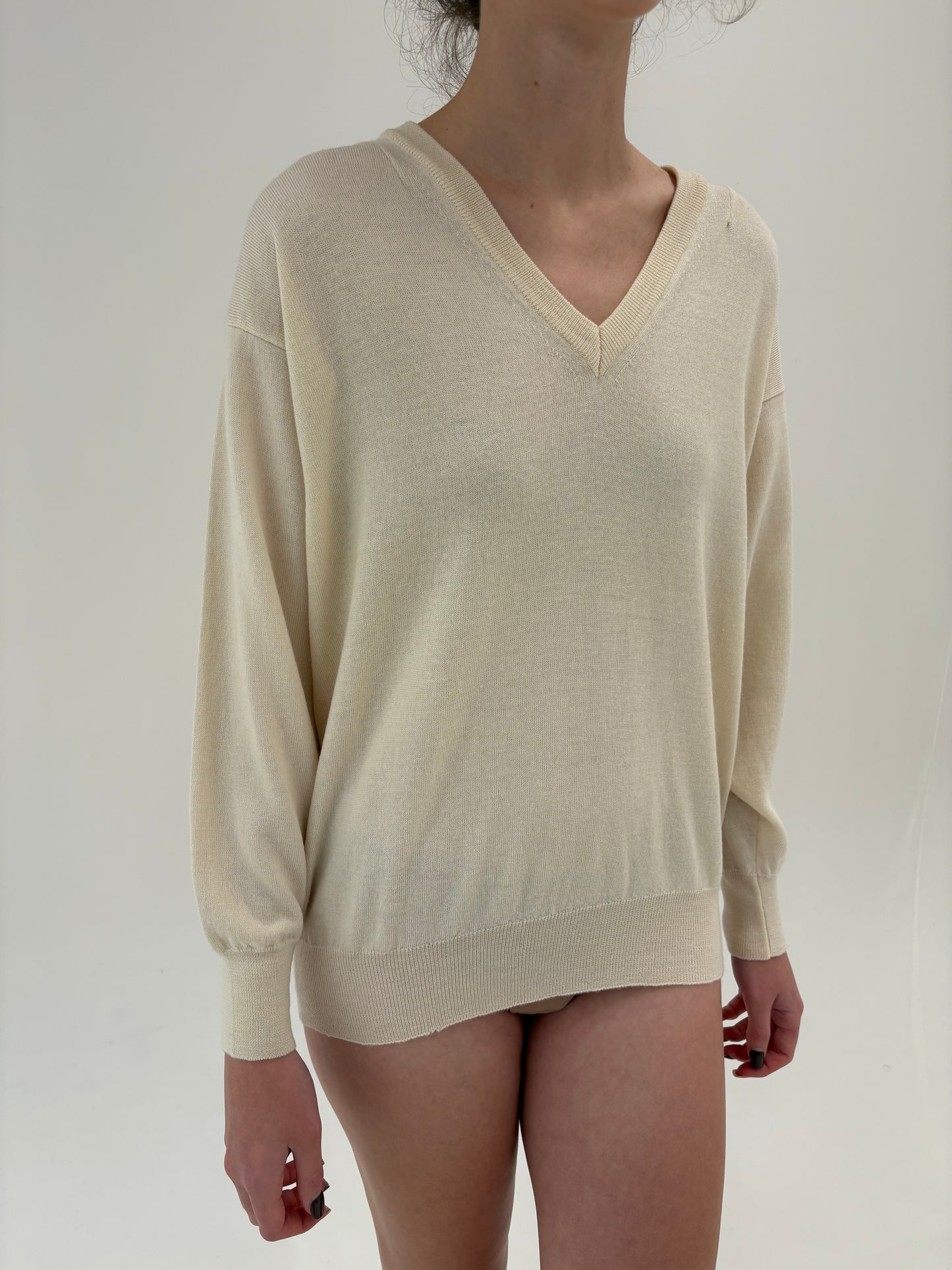 Pulover butter white italian din lana merino de gramaj mare în croi lejer