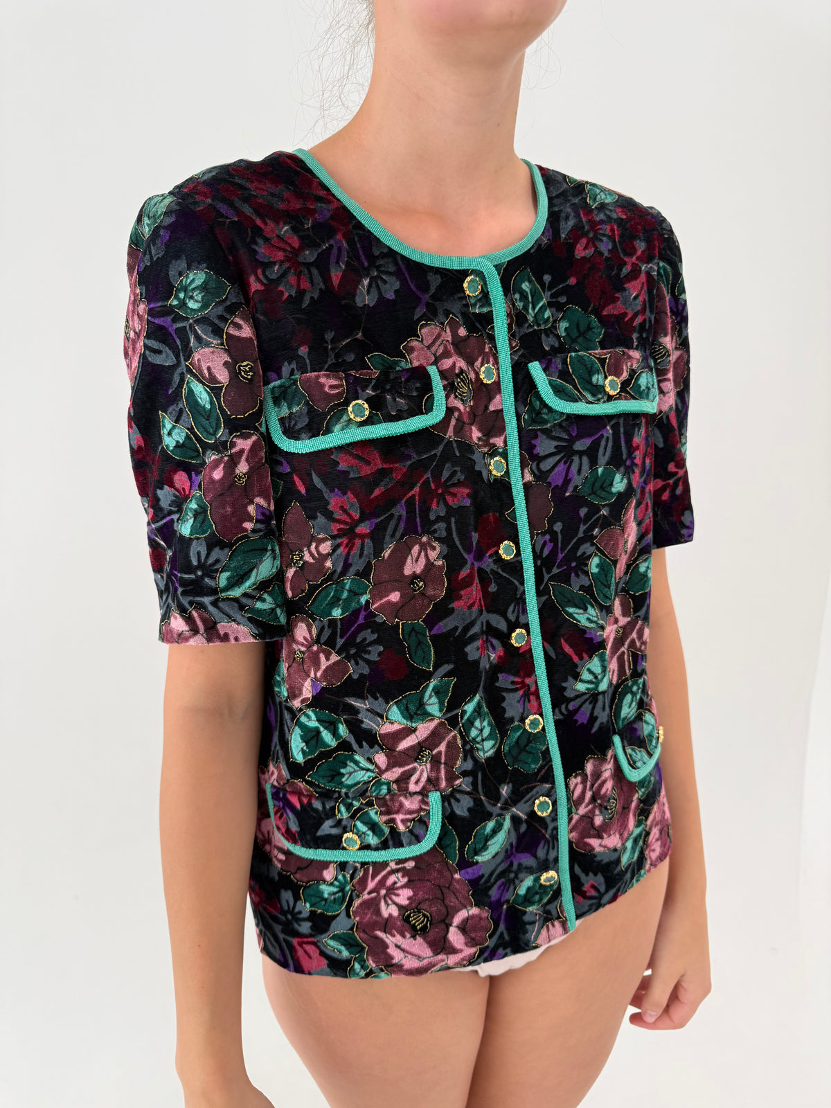 Top vintage în stil Chanel din catifea excepțională cu nasturi bijuterie