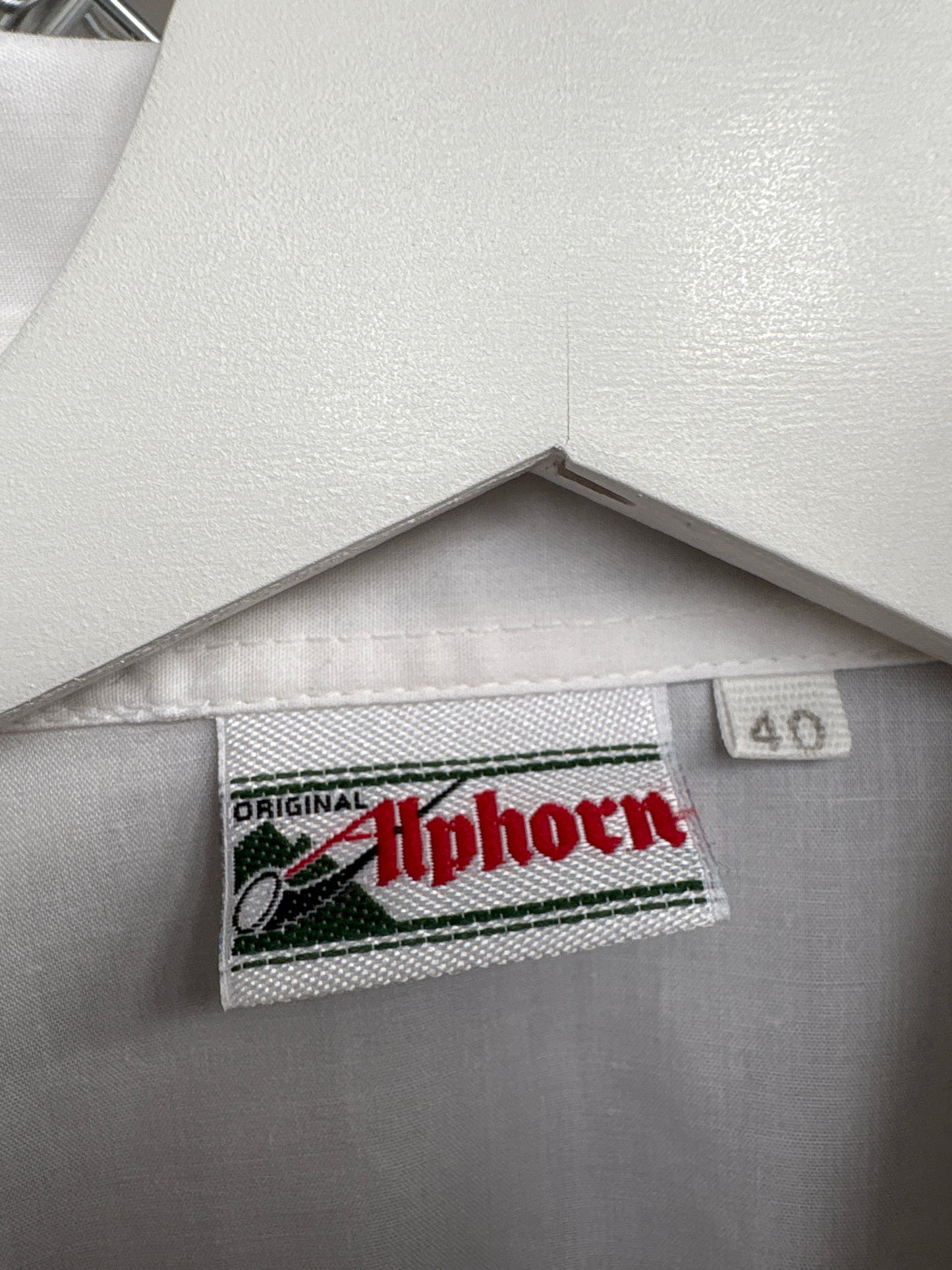 Cămașa vintage cu broderie din bumbac