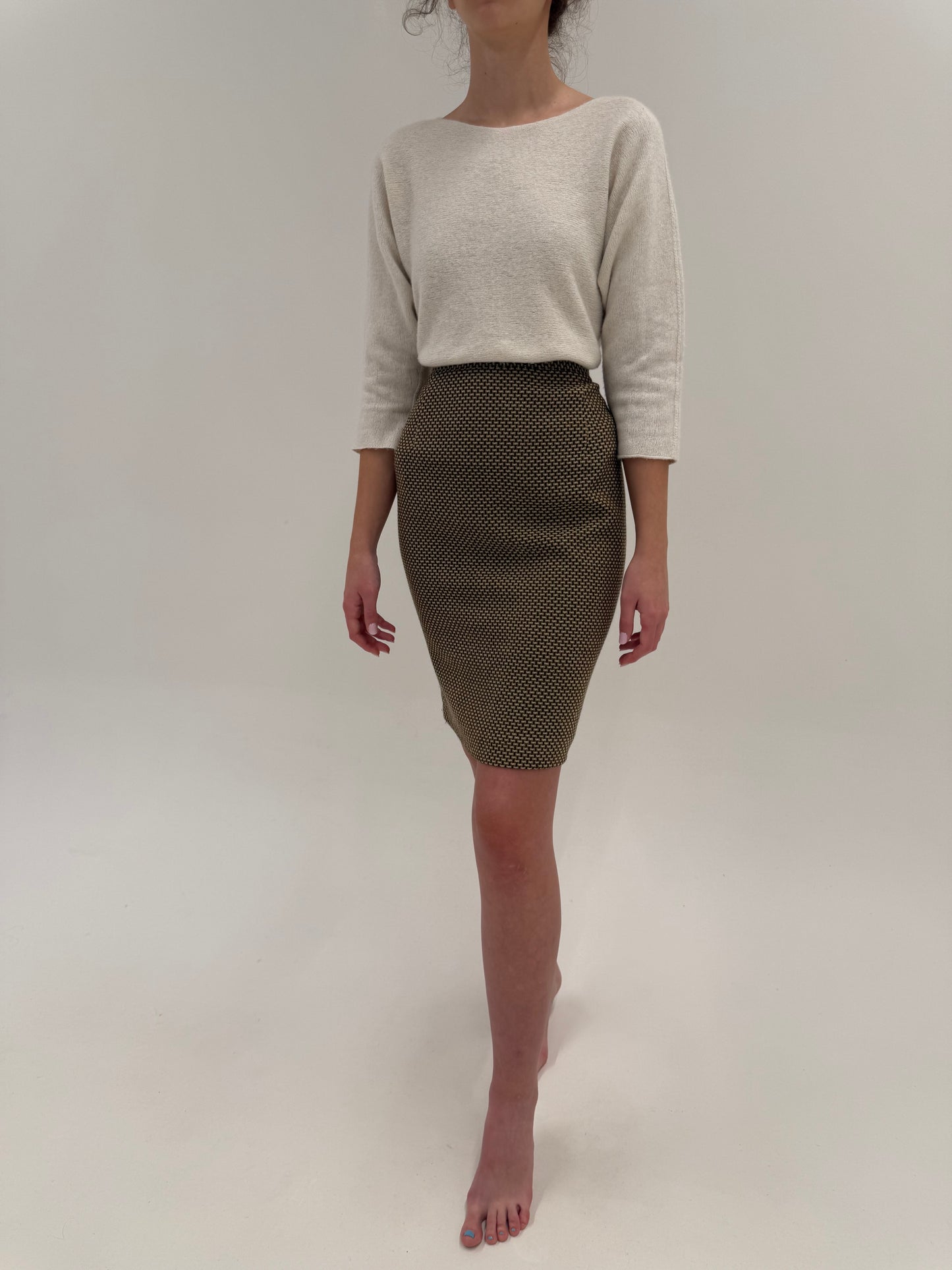 Deux piece de brand luxury italian din stofă cu textura 3D camel și negru